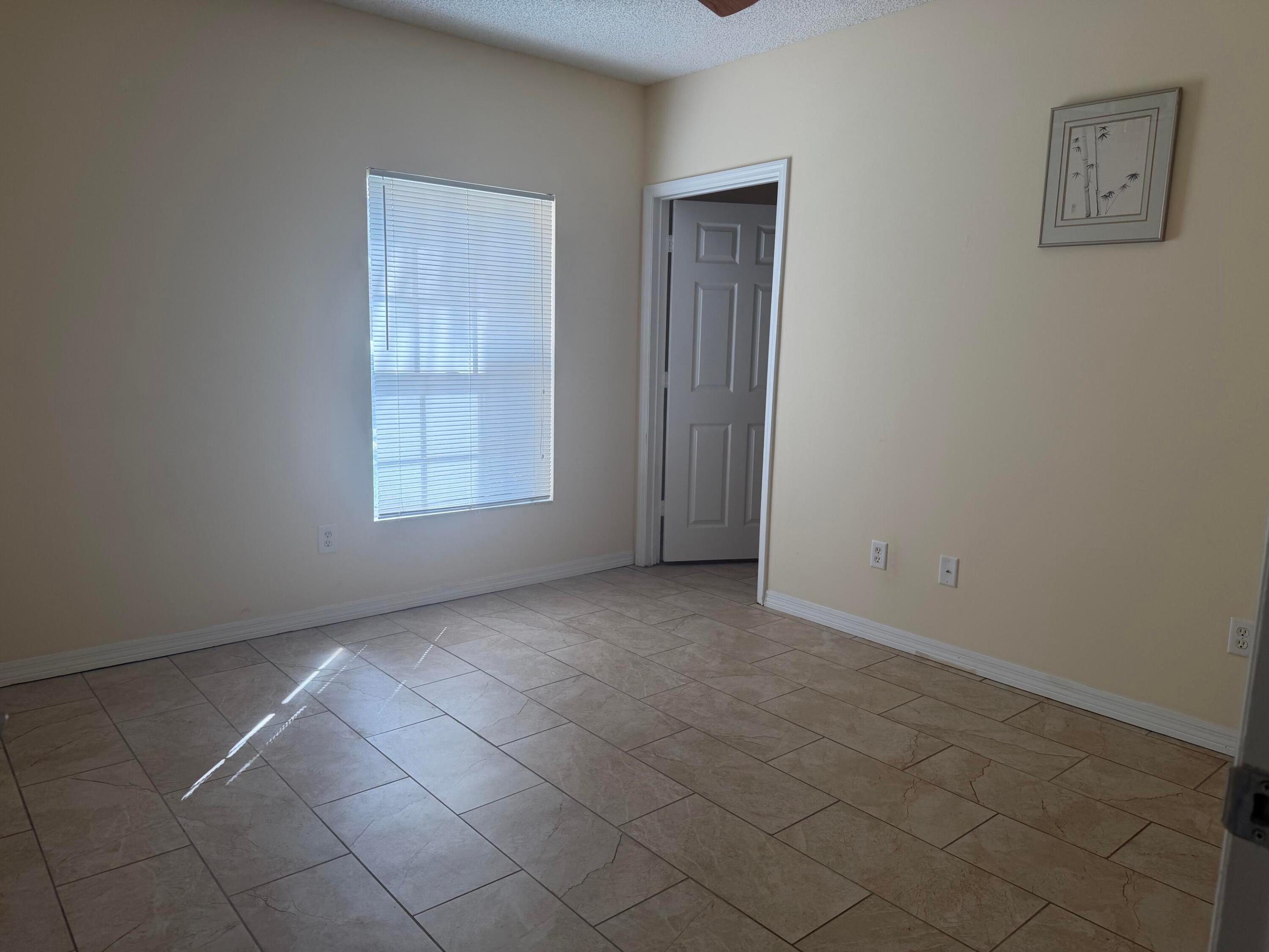 10282 S FOX TRAIL #214, Royal Palm Beach FL 33411