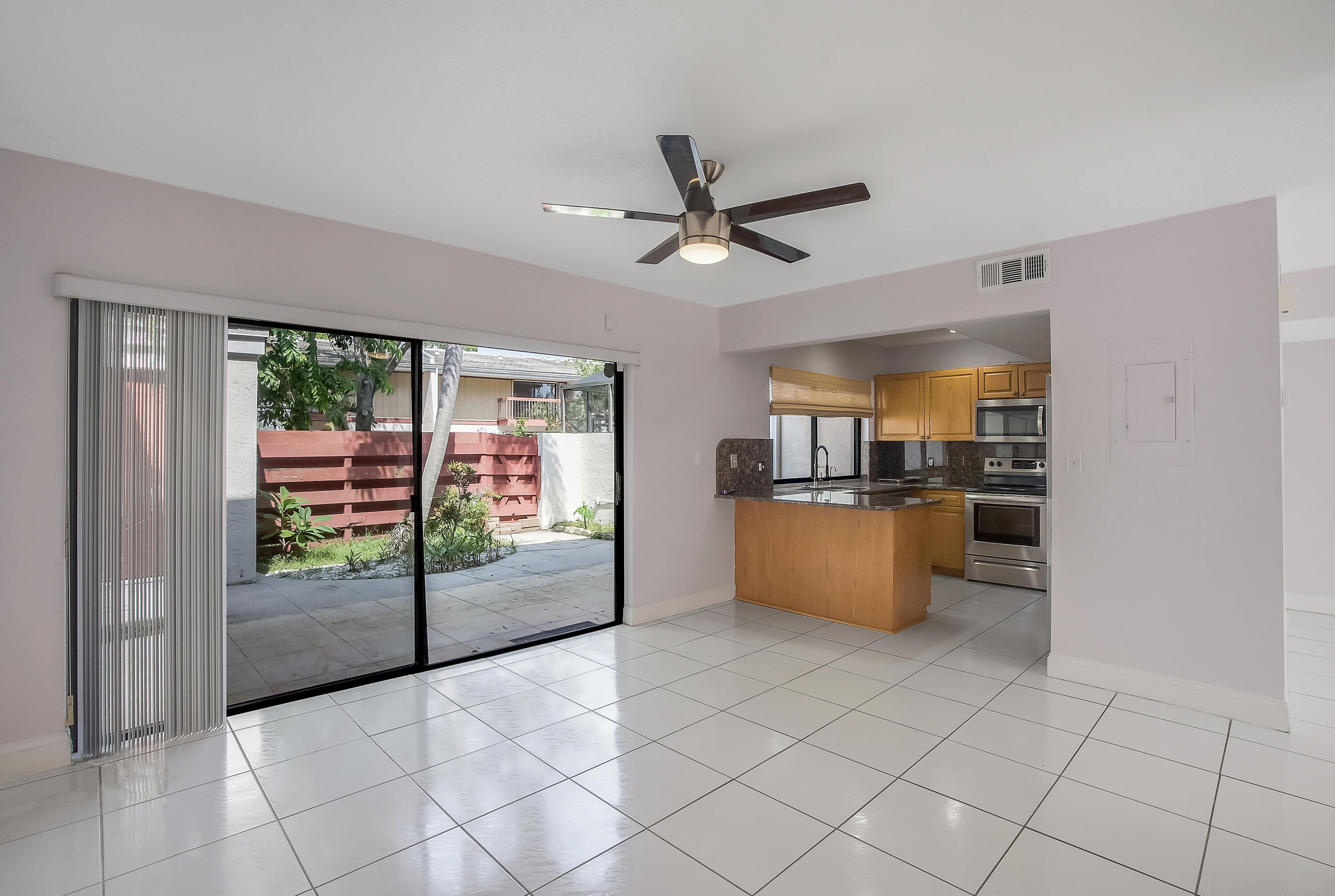 3015 OAKTREE #Unit 277, Hollywood FL 33021