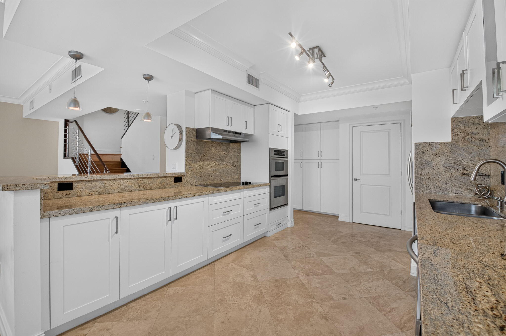 99 SE Mizner #Ph37, Boca Raton FL 33432