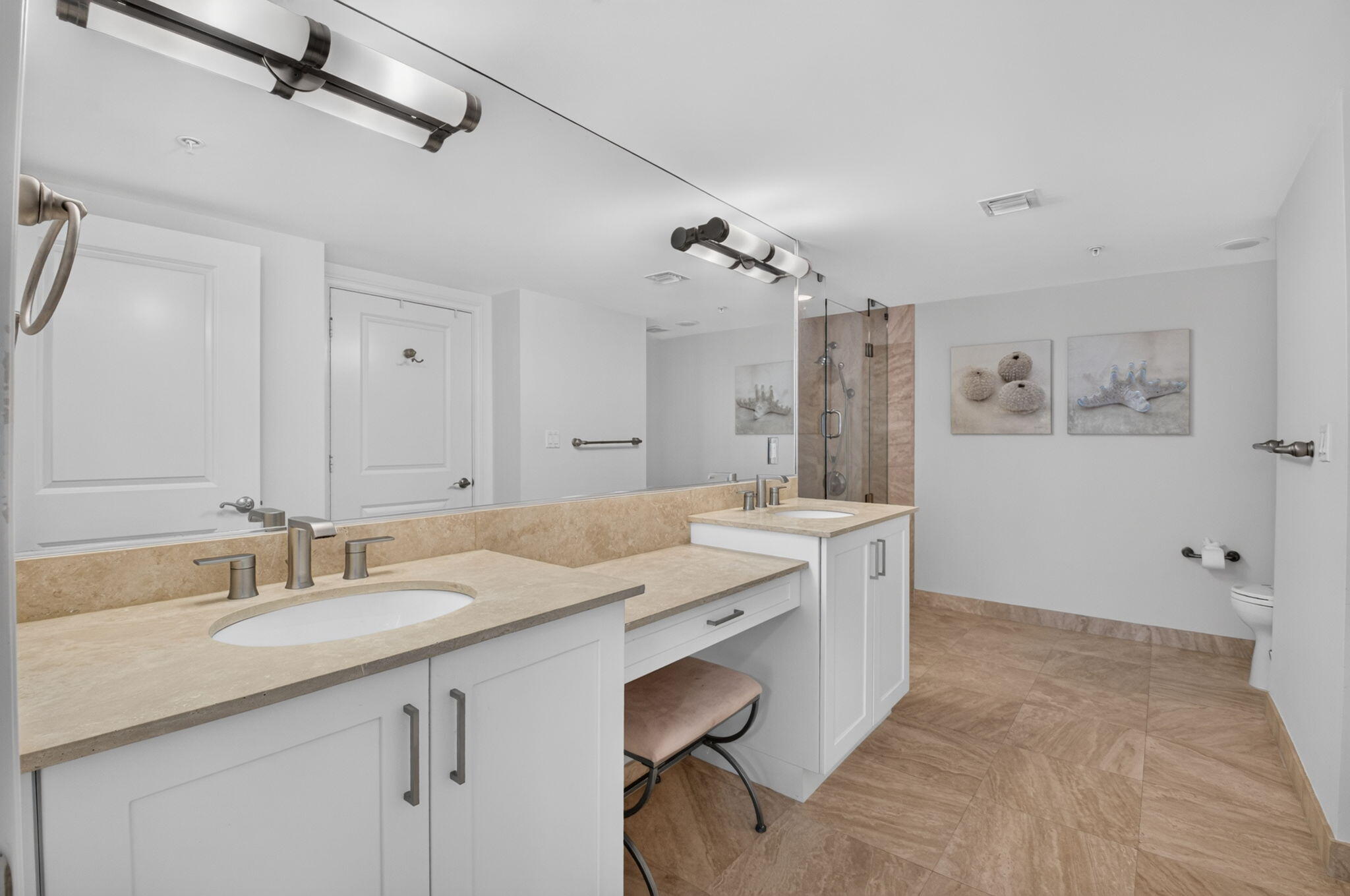 99 SE Mizner #Ph37, Boca Raton FL 33432