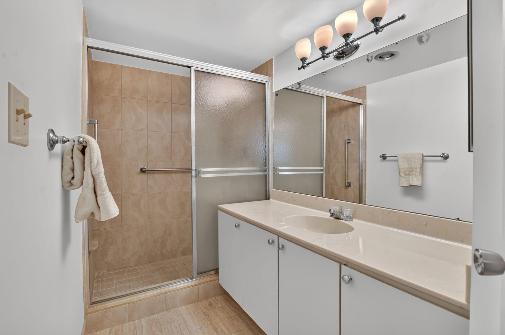 550 S Ocean #2209, Boca Raton FL 33432