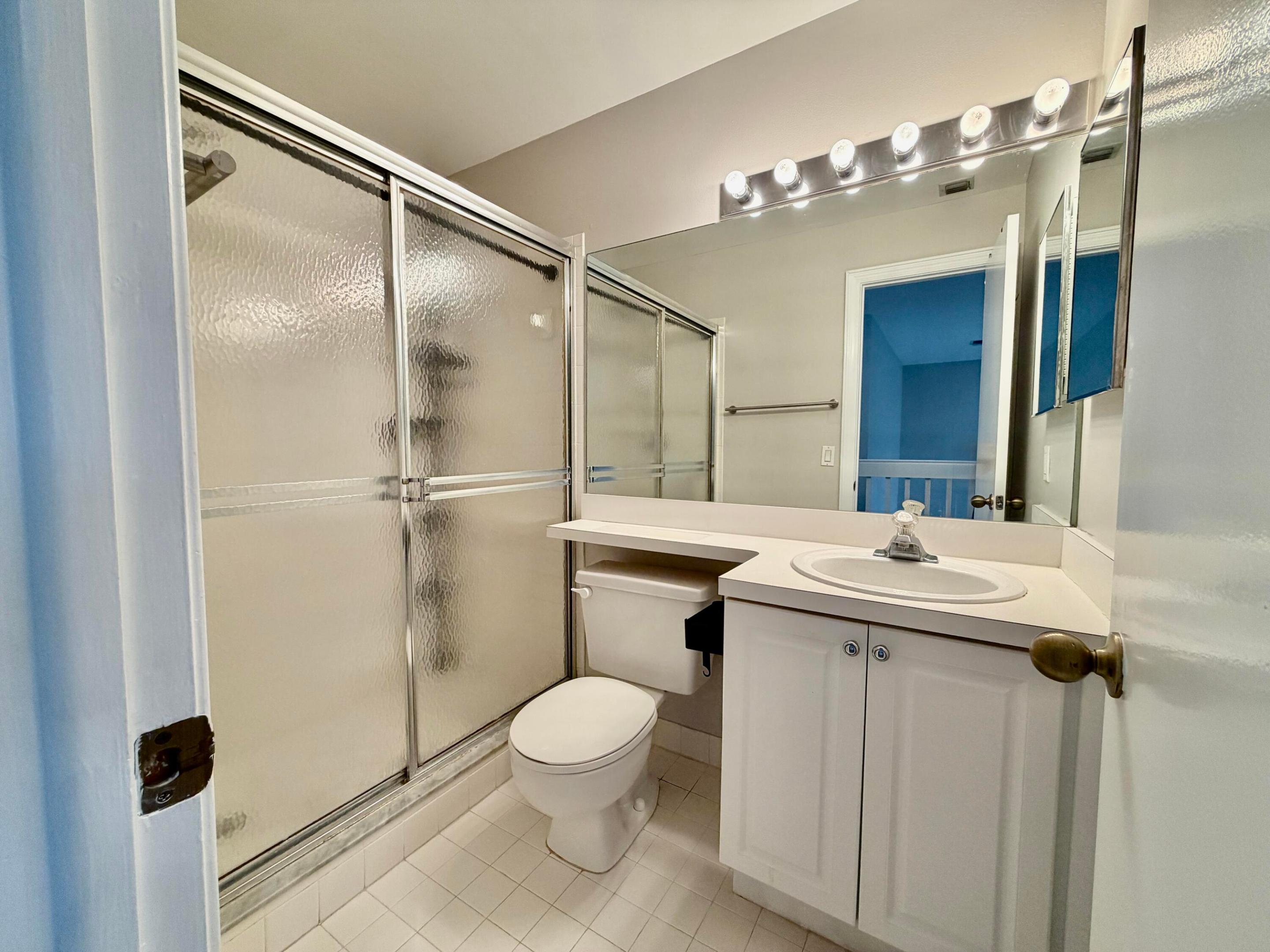 7426 PINEWALK #19-4, Margate FL 33063