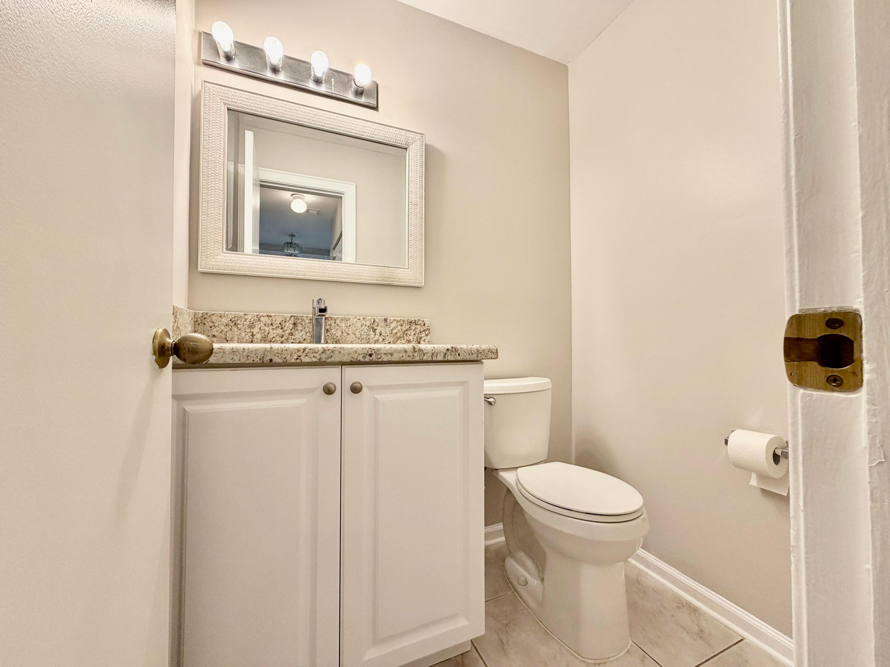 7426 PINEWALK #19-4, Margate FL 33063