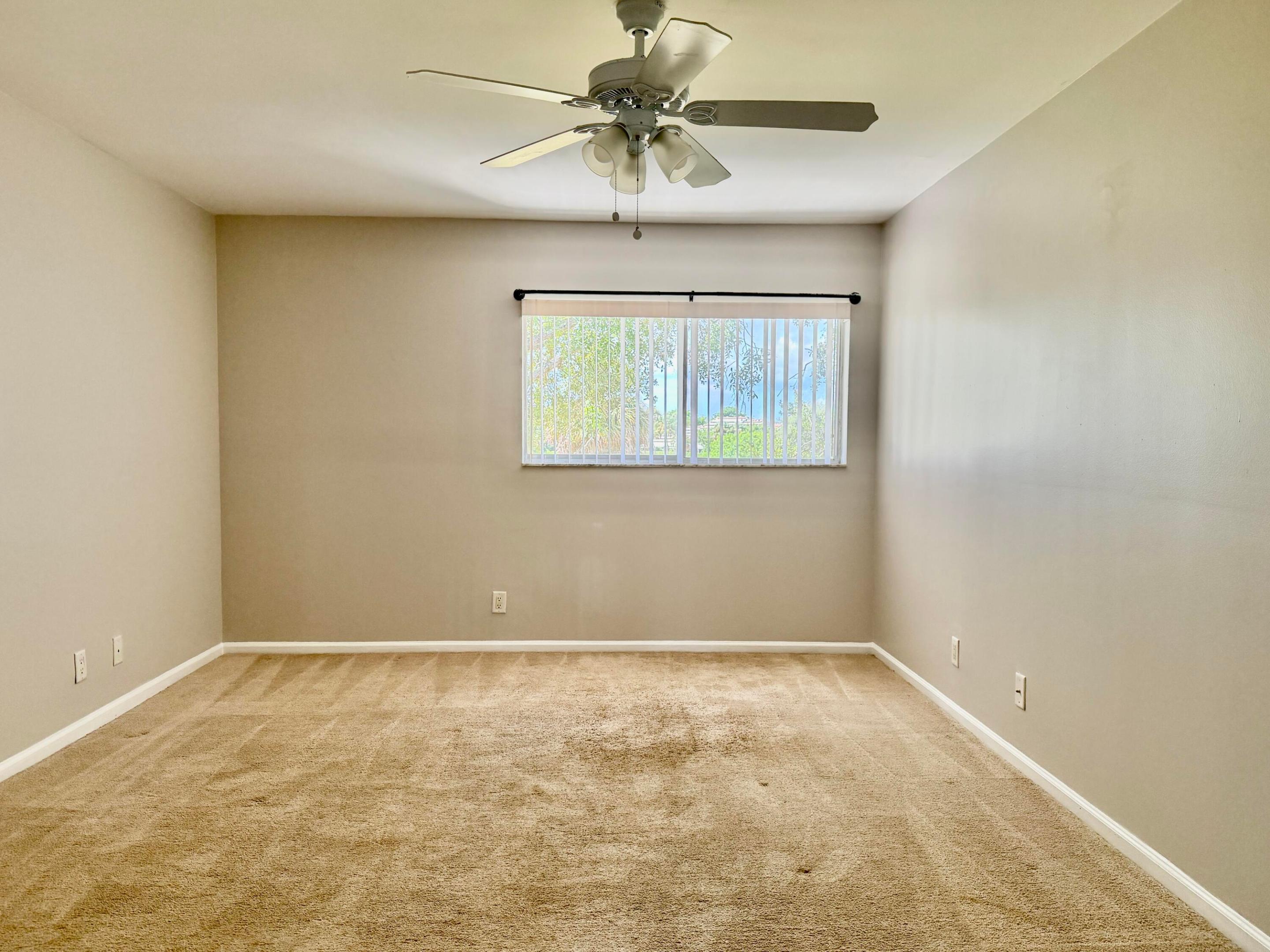 7426 PINEWALK #19-4, Margate FL 33063
