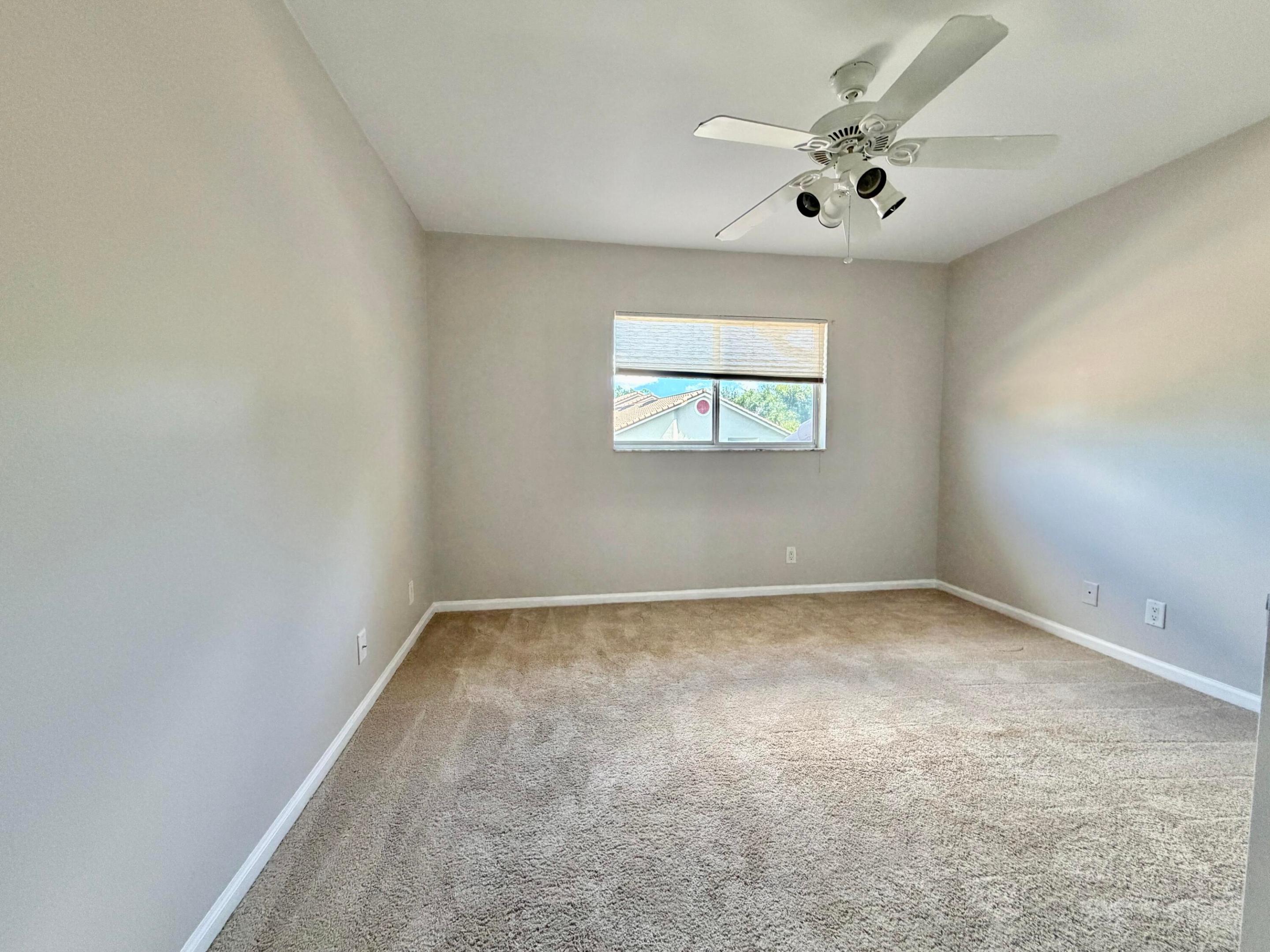 7426 PINEWALK #19-4, Margate FL 33063