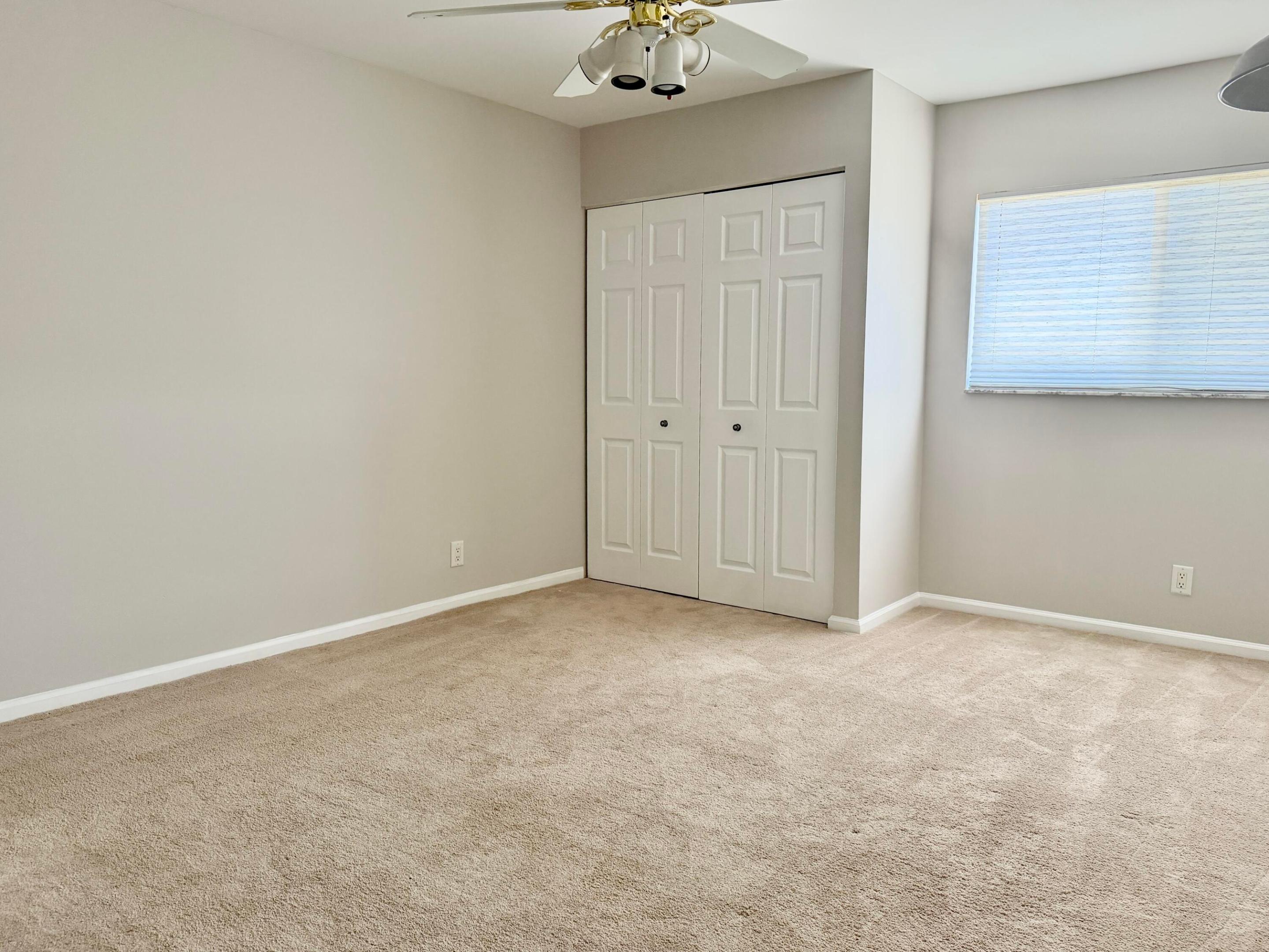 7426 PINEWALK #19-4, Margate FL 33063