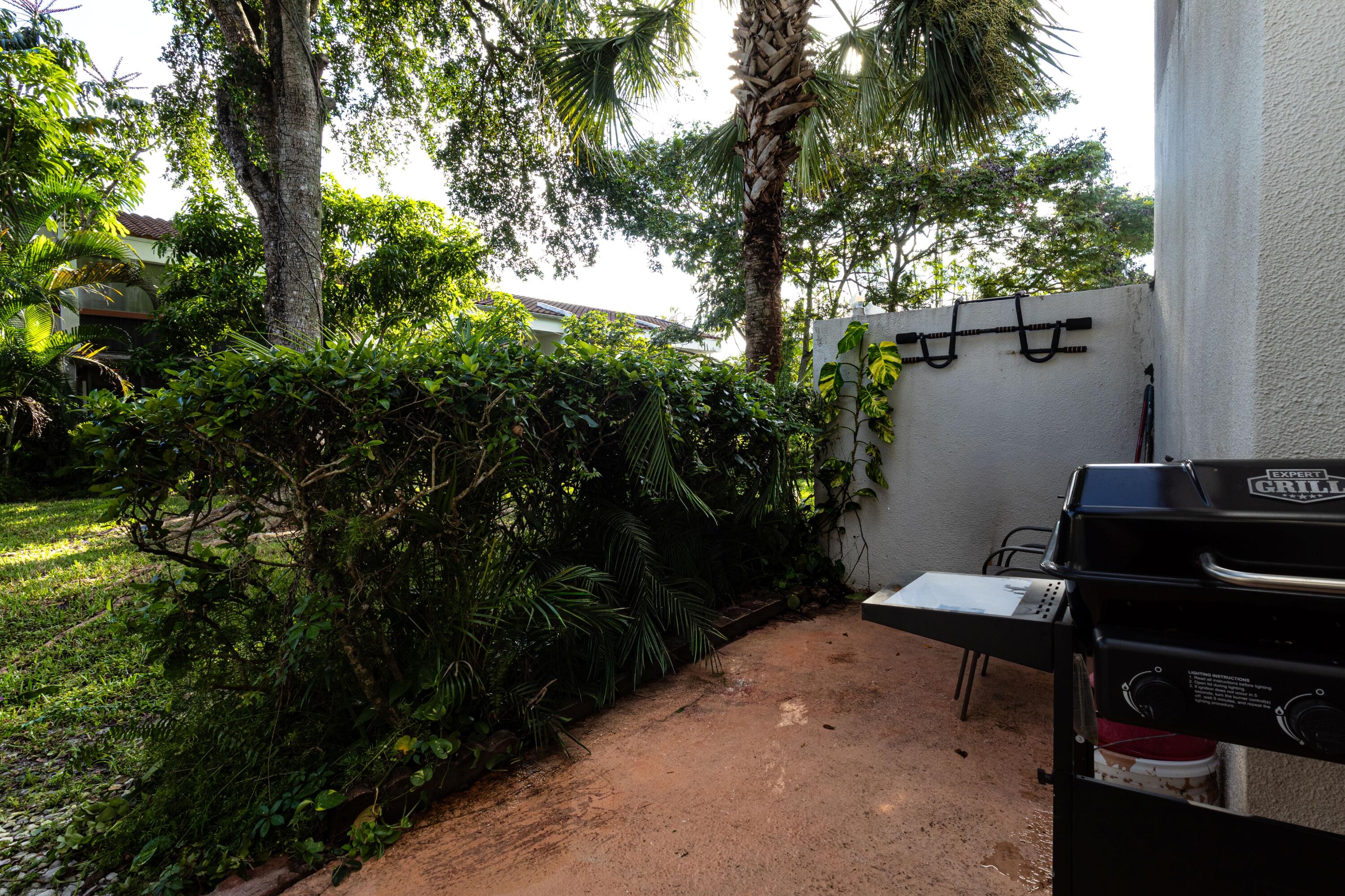 6479 Racquet Club, Lauderhill FL 33319