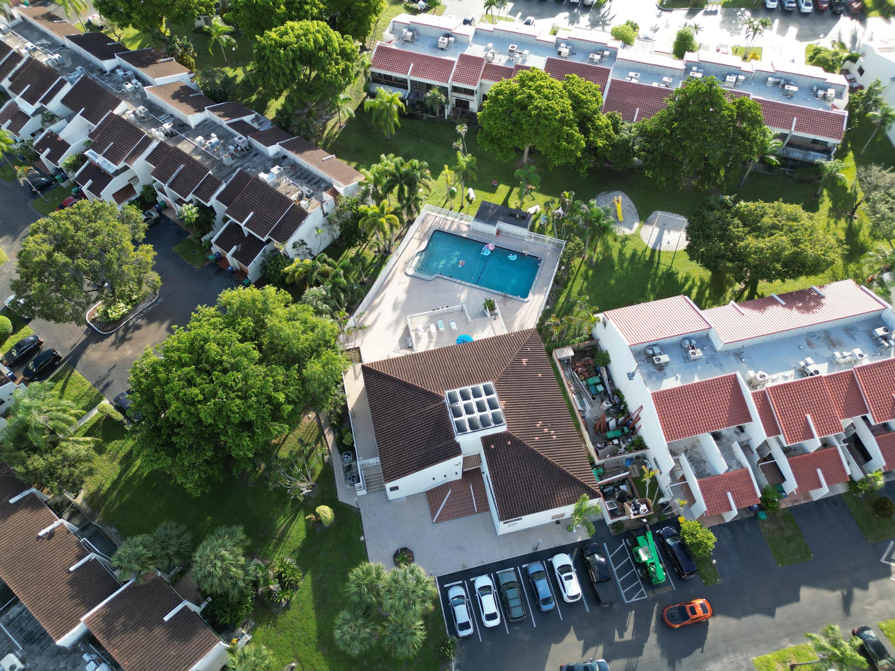 6479 Racquet Club, Lauderhill FL 33319