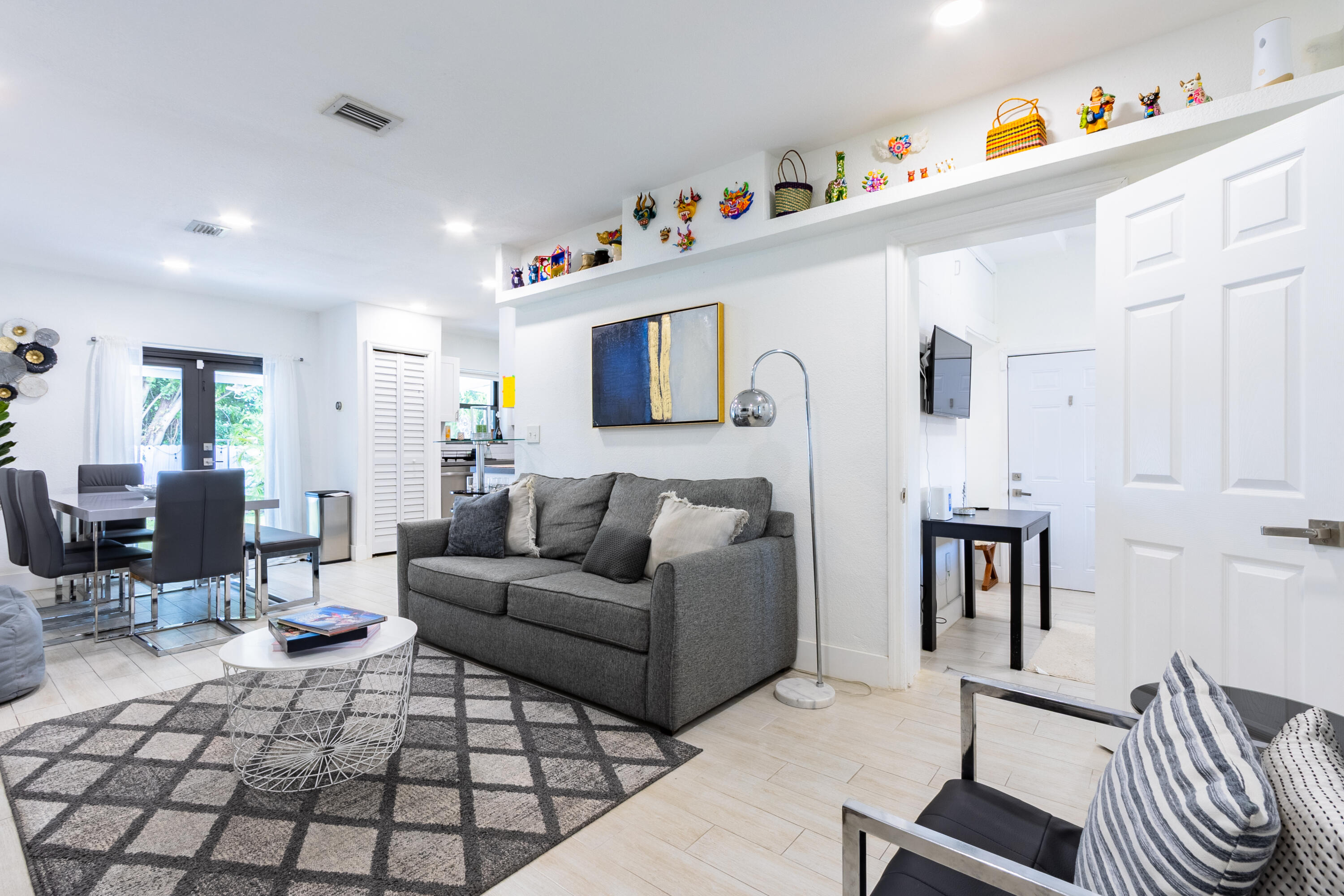 4300 SW 5TH, Miami FL 33134