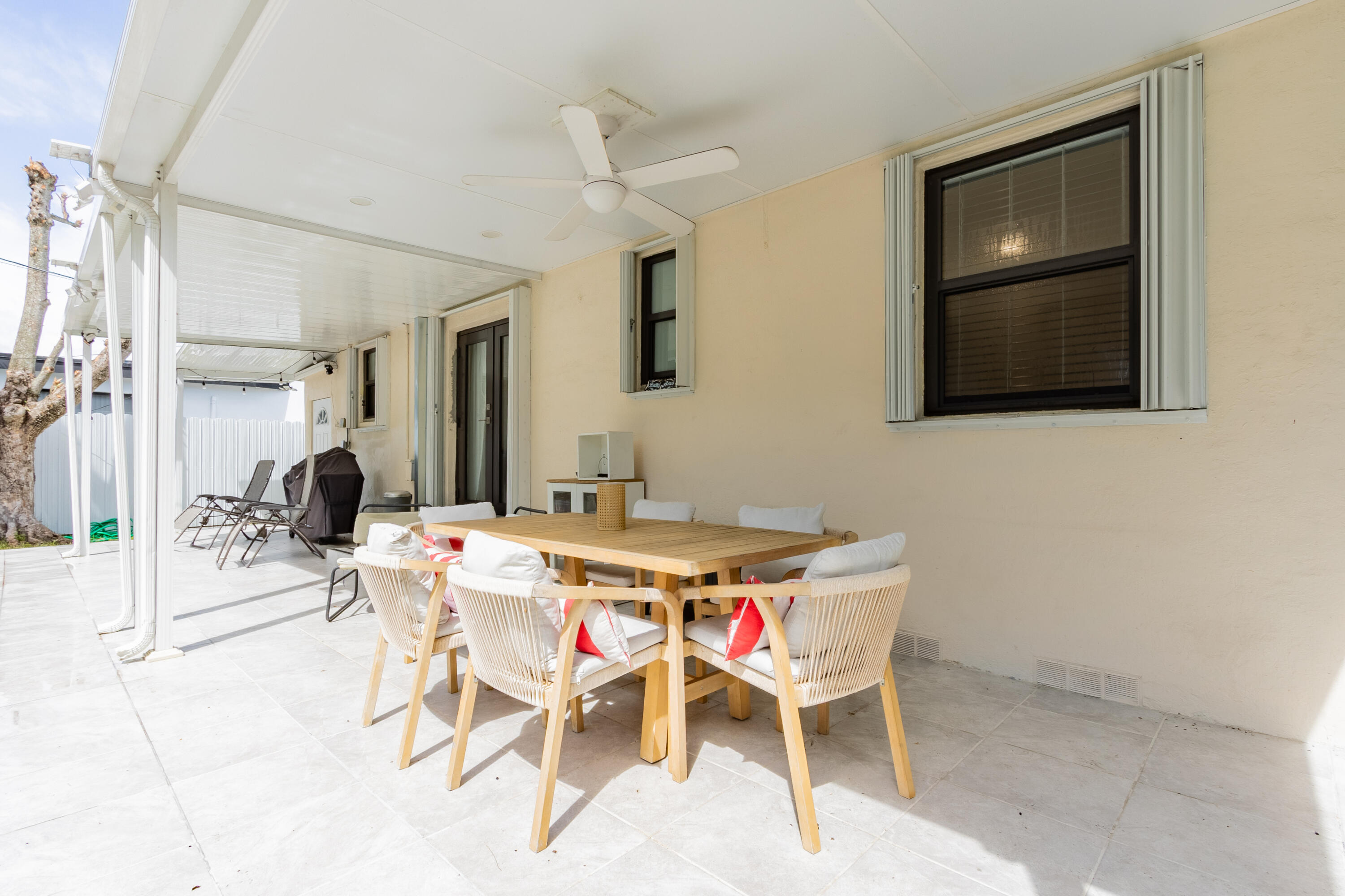 4300 SW 5TH, Miami FL 33134