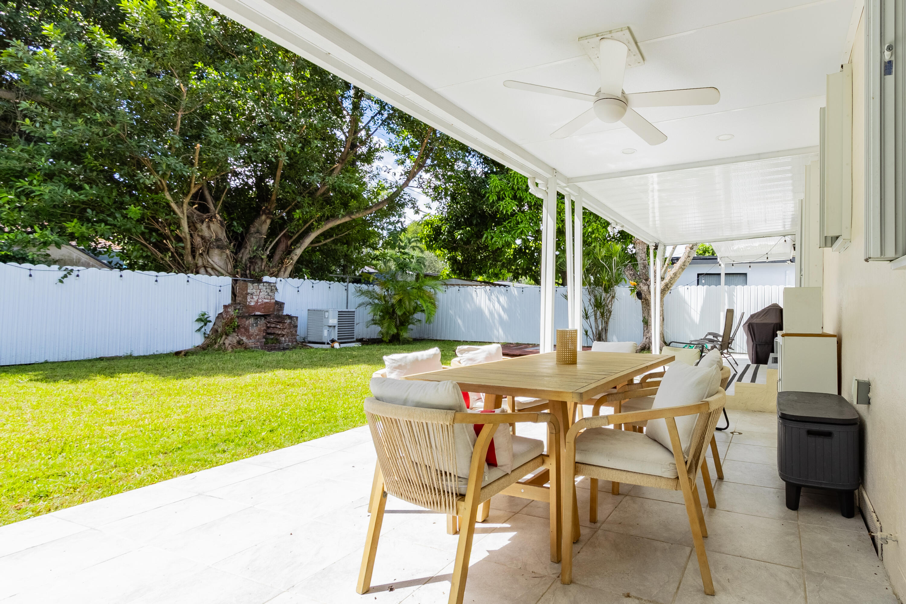 4300 SW 5TH, Miami FL 33134