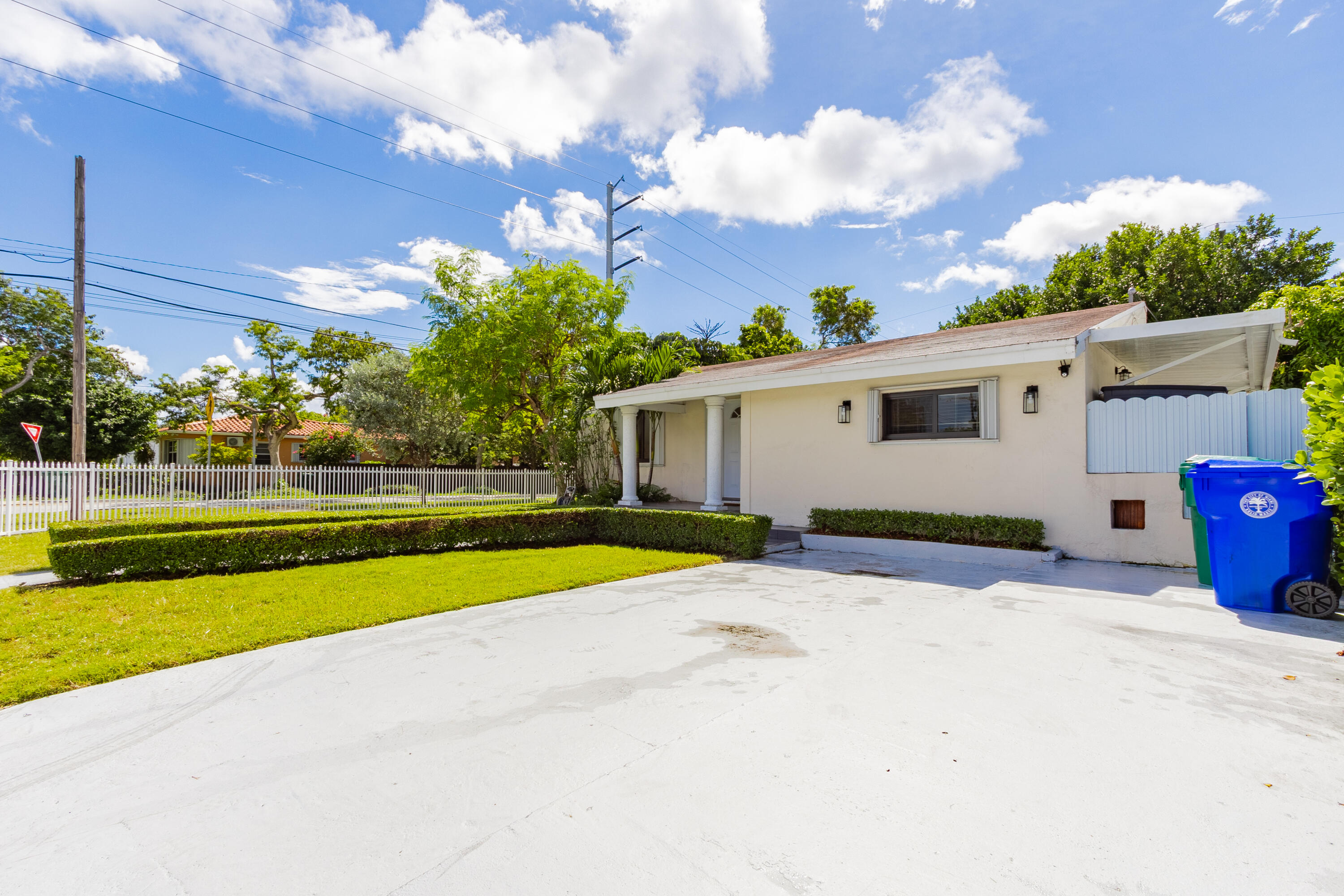 4300 SW 5TH, Miami FL 33134