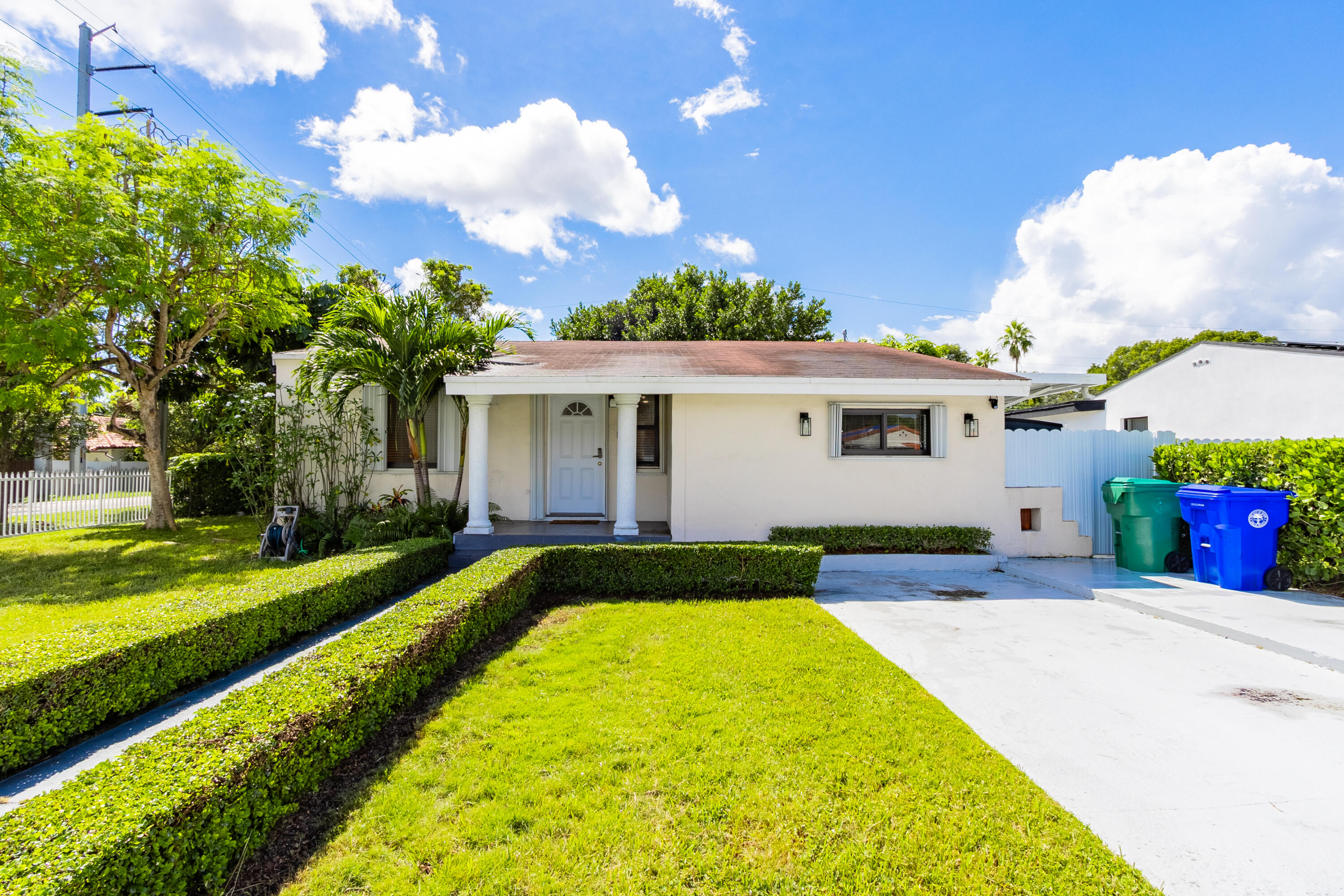 4300 SW 5TH, Miami FL 33134