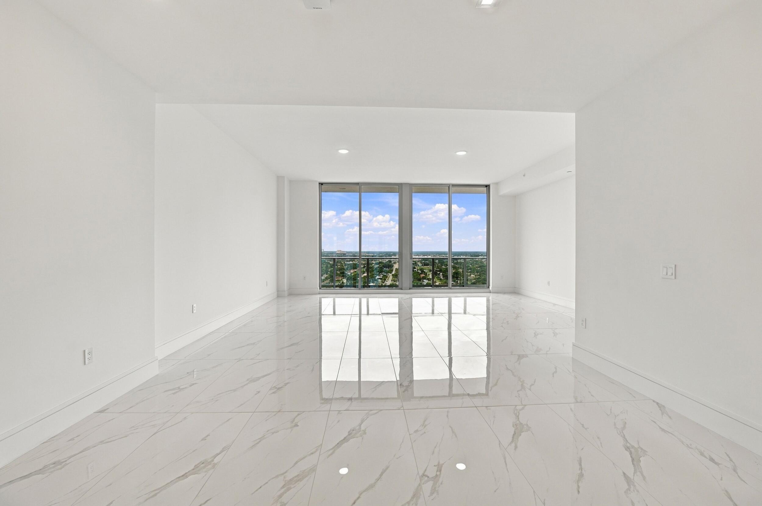 220 LAKE SHORE #2306, West Palm Beach FL 33403