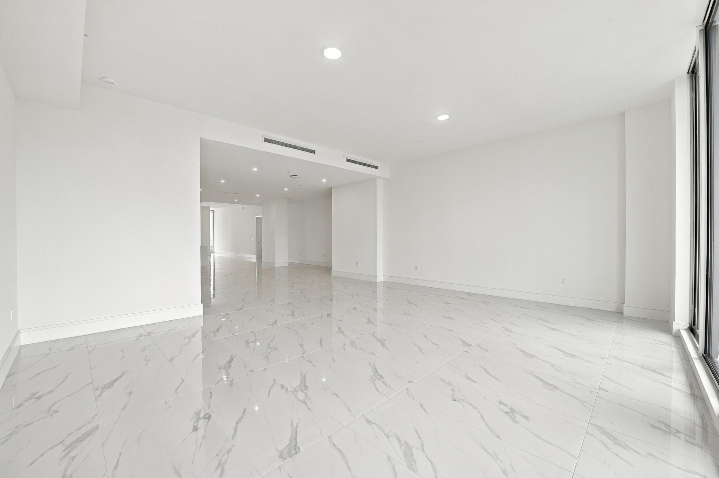 220 LAKE SHORE #2306, West Palm Beach FL 33403