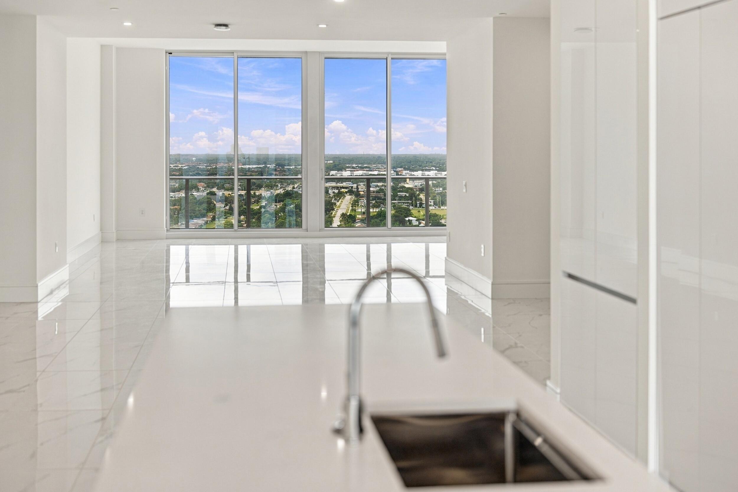 220 LAKE SHORE #2306, West Palm Beach FL 33403