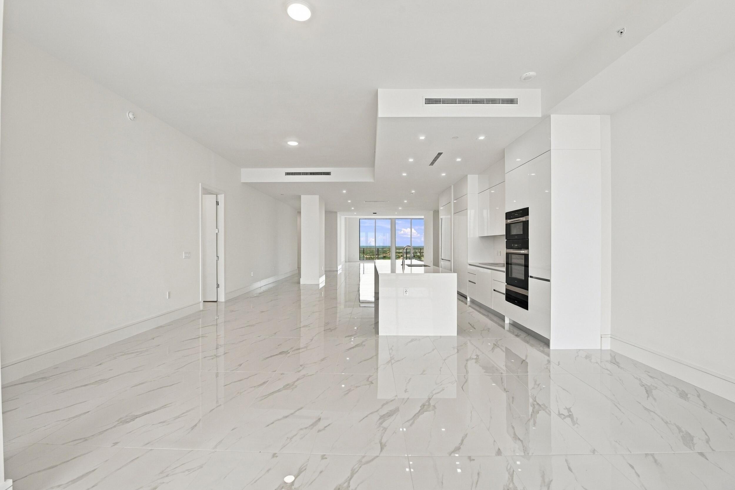 220 LAKE SHORE #2306, West Palm Beach FL 33403