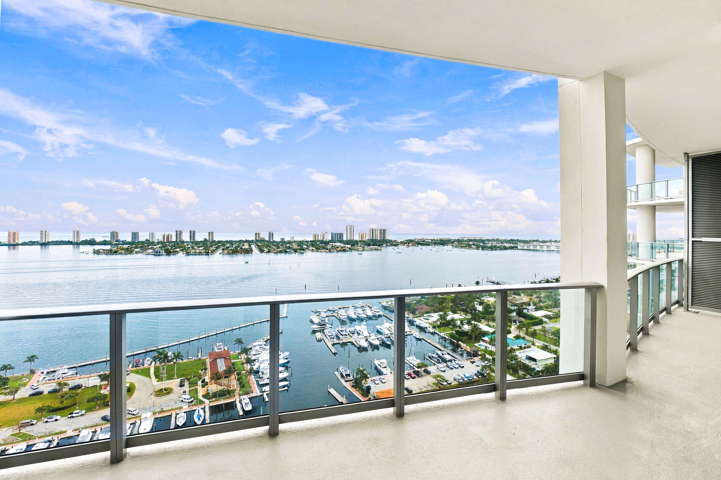 220 LAKE SHORE #2306, West Palm Beach FL 33403