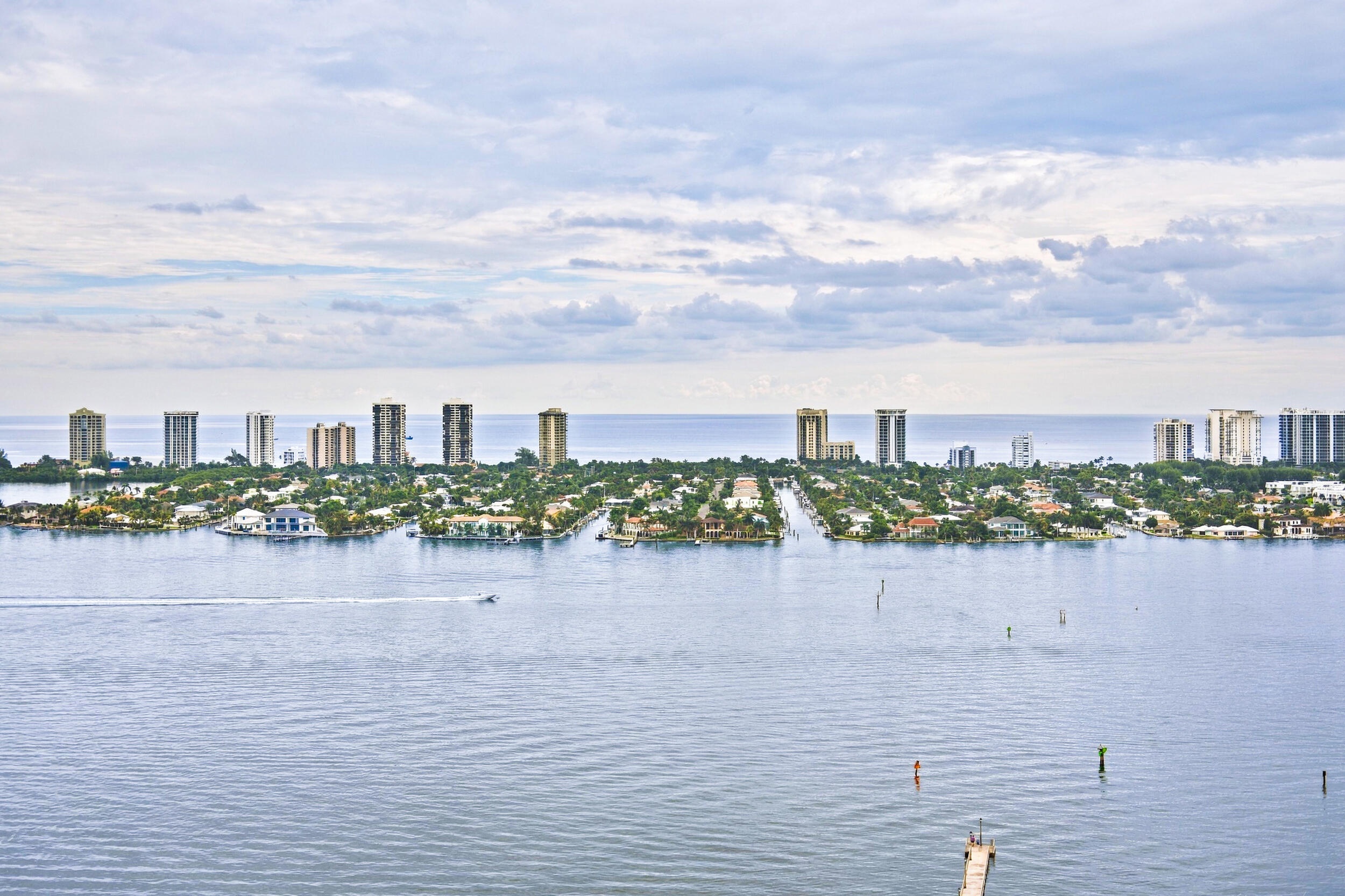 220 LAKE SHORE #2306, West Palm Beach FL 33403