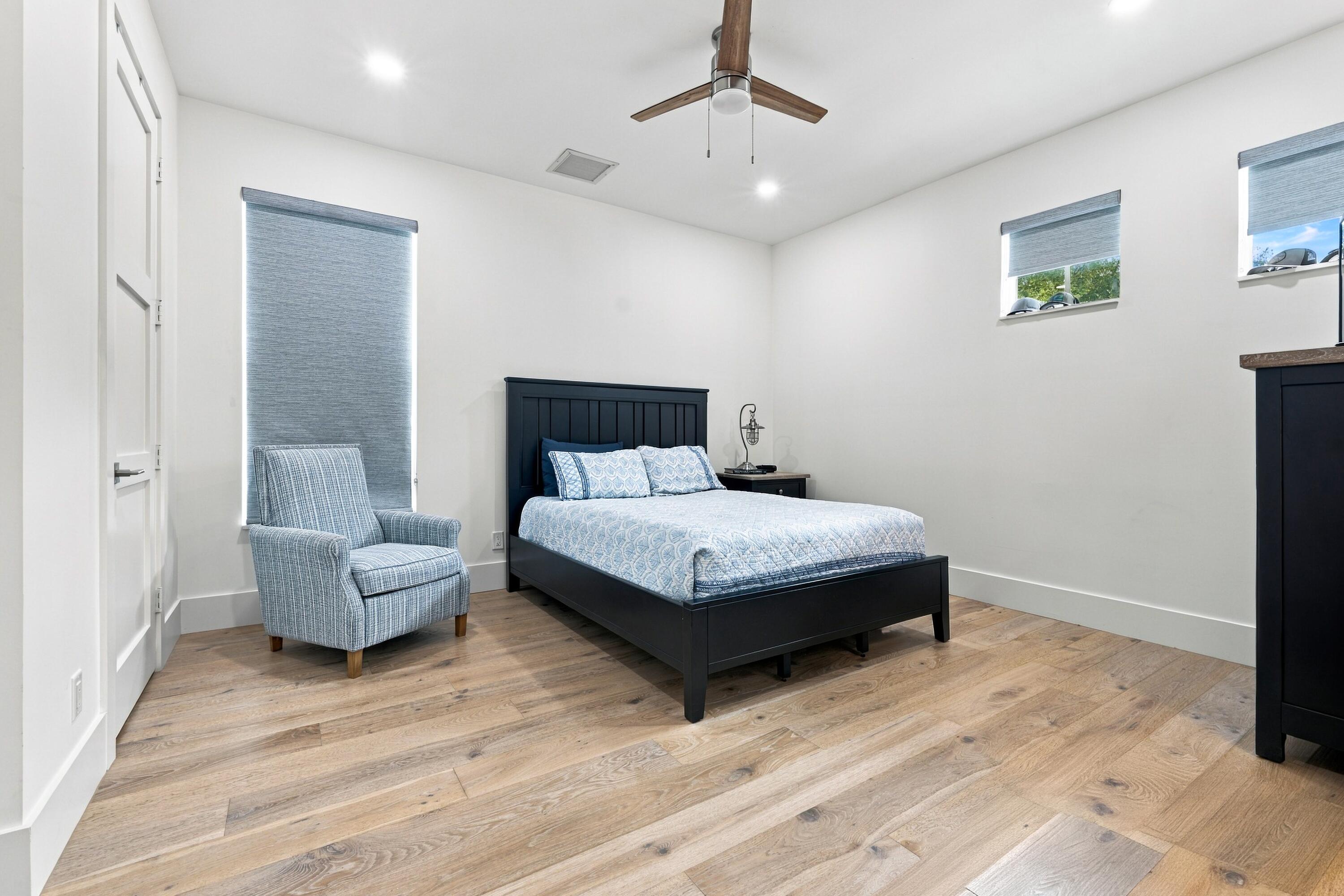 136 INTRACOASTAL, Tequesta FL 33469