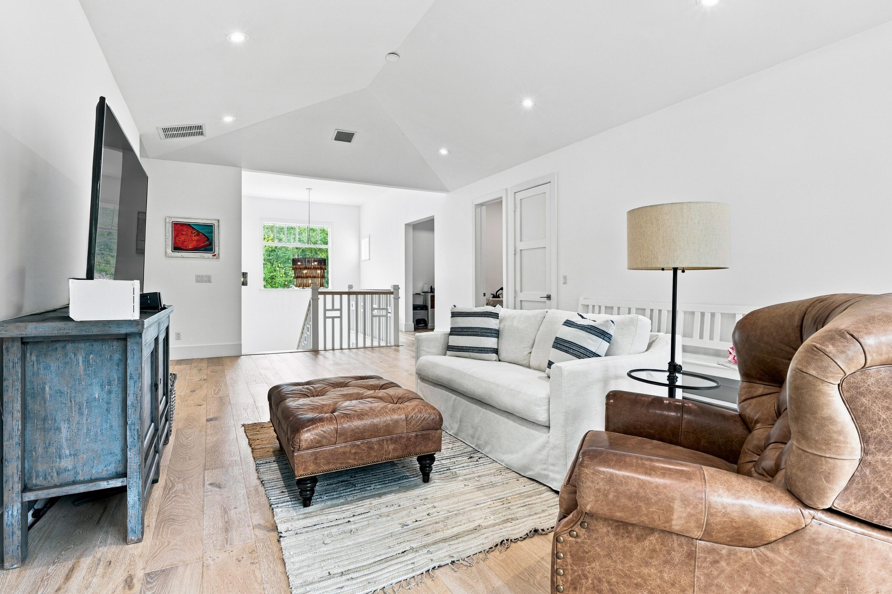 136 INTRACOASTAL, Tequesta FL 33469