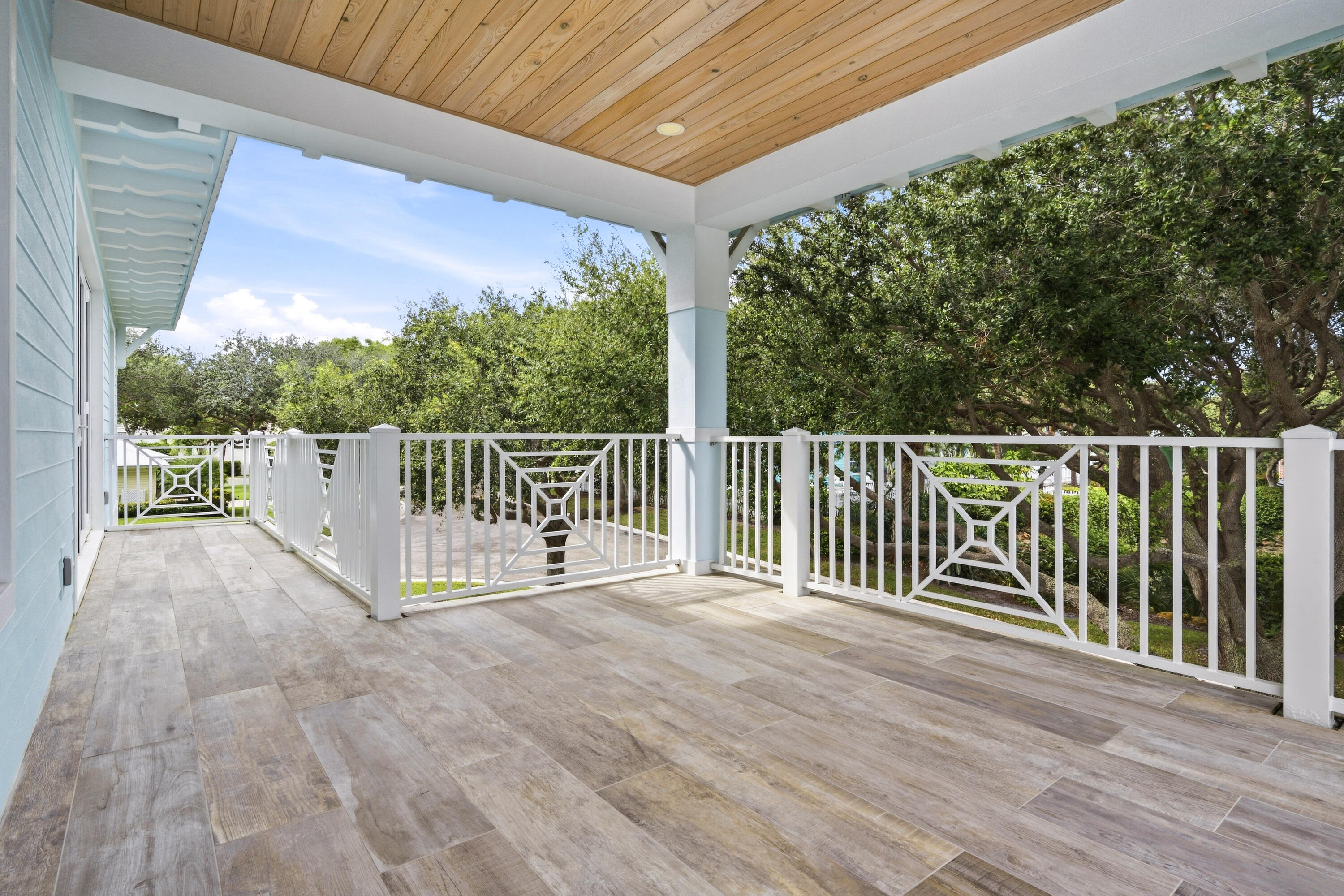136 INTRACOASTAL, Tequesta FL 33469