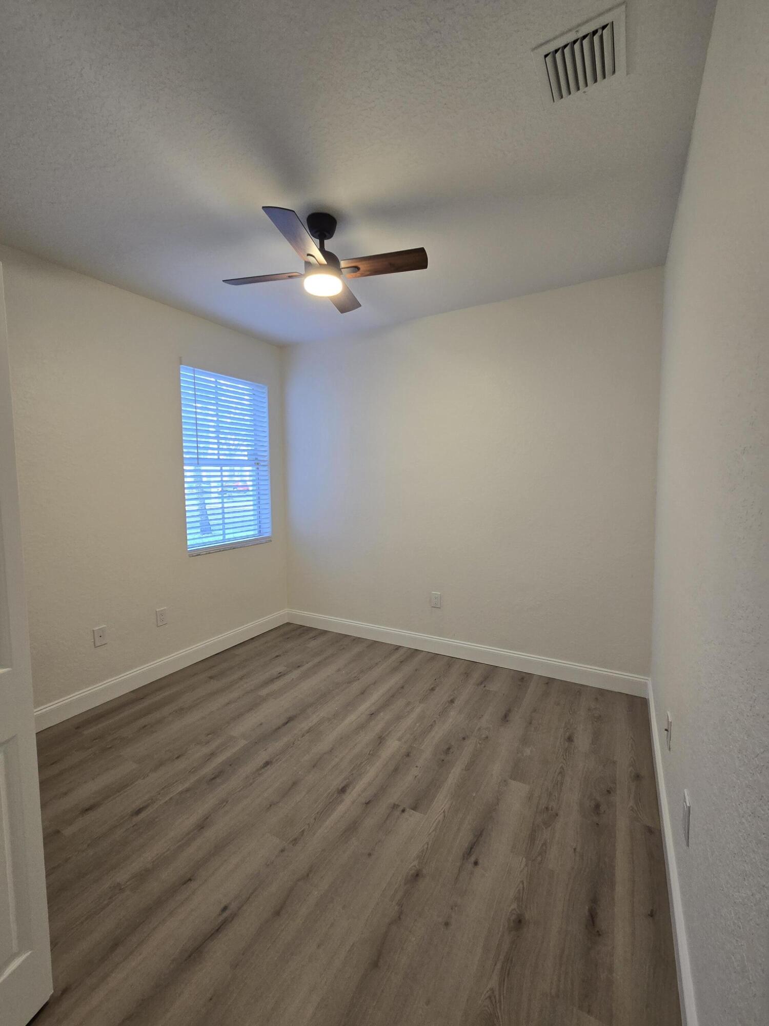 2103 SHOMA, Royal Palm Beach FL 33414