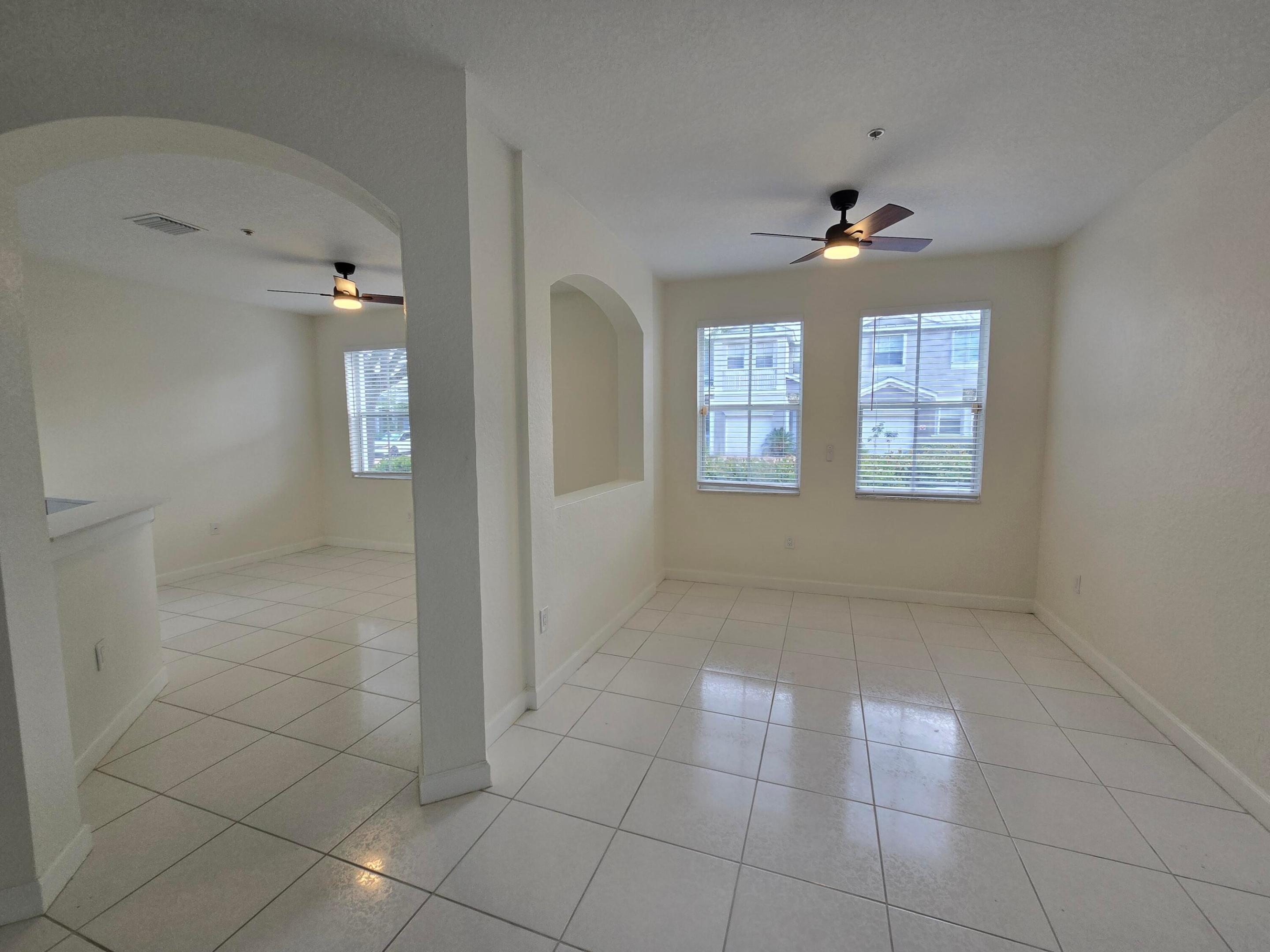 2103 SHOMA, Royal Palm Beach FL 33414