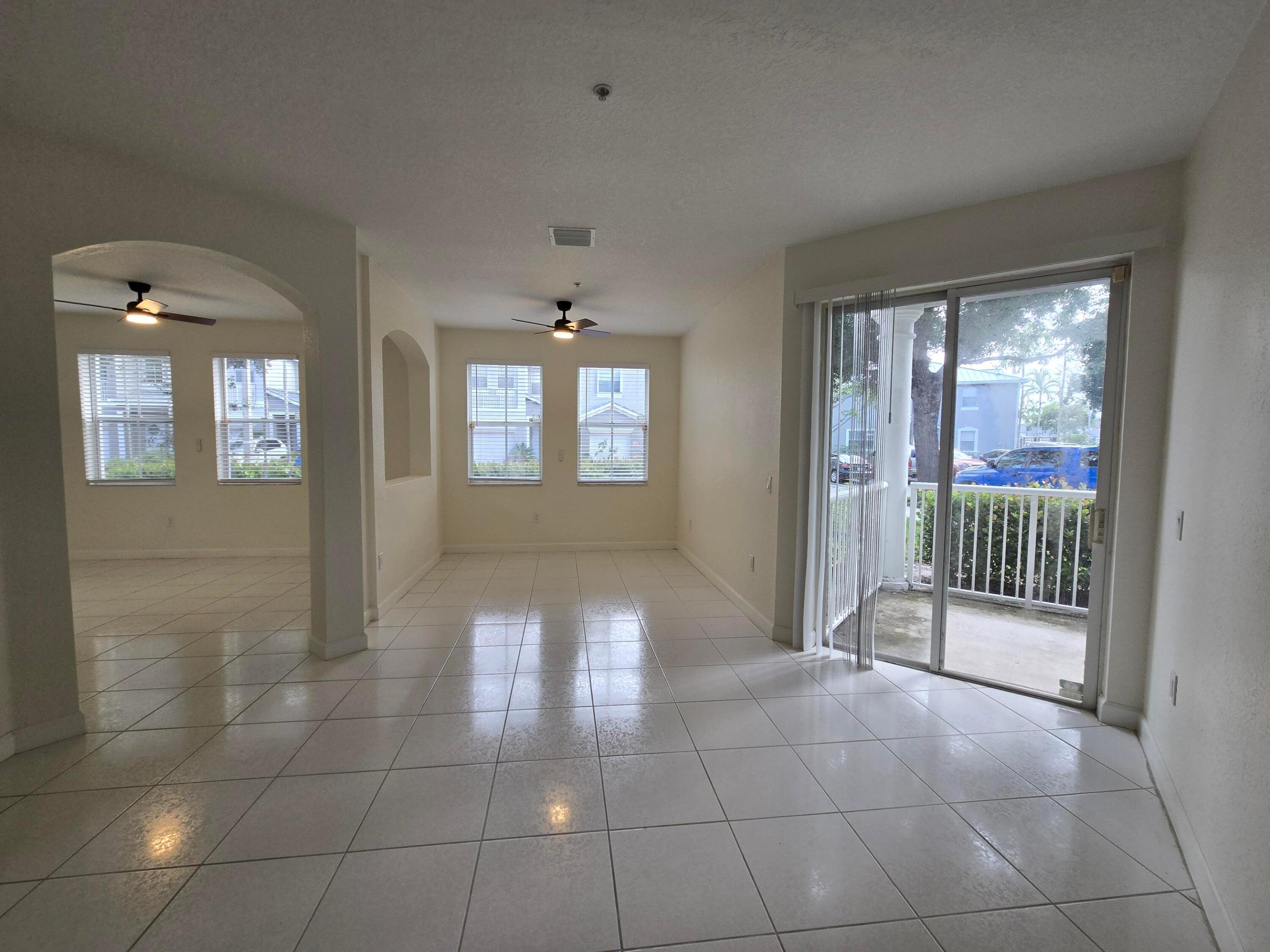 2103 SHOMA, Royal Palm Beach FL 33414