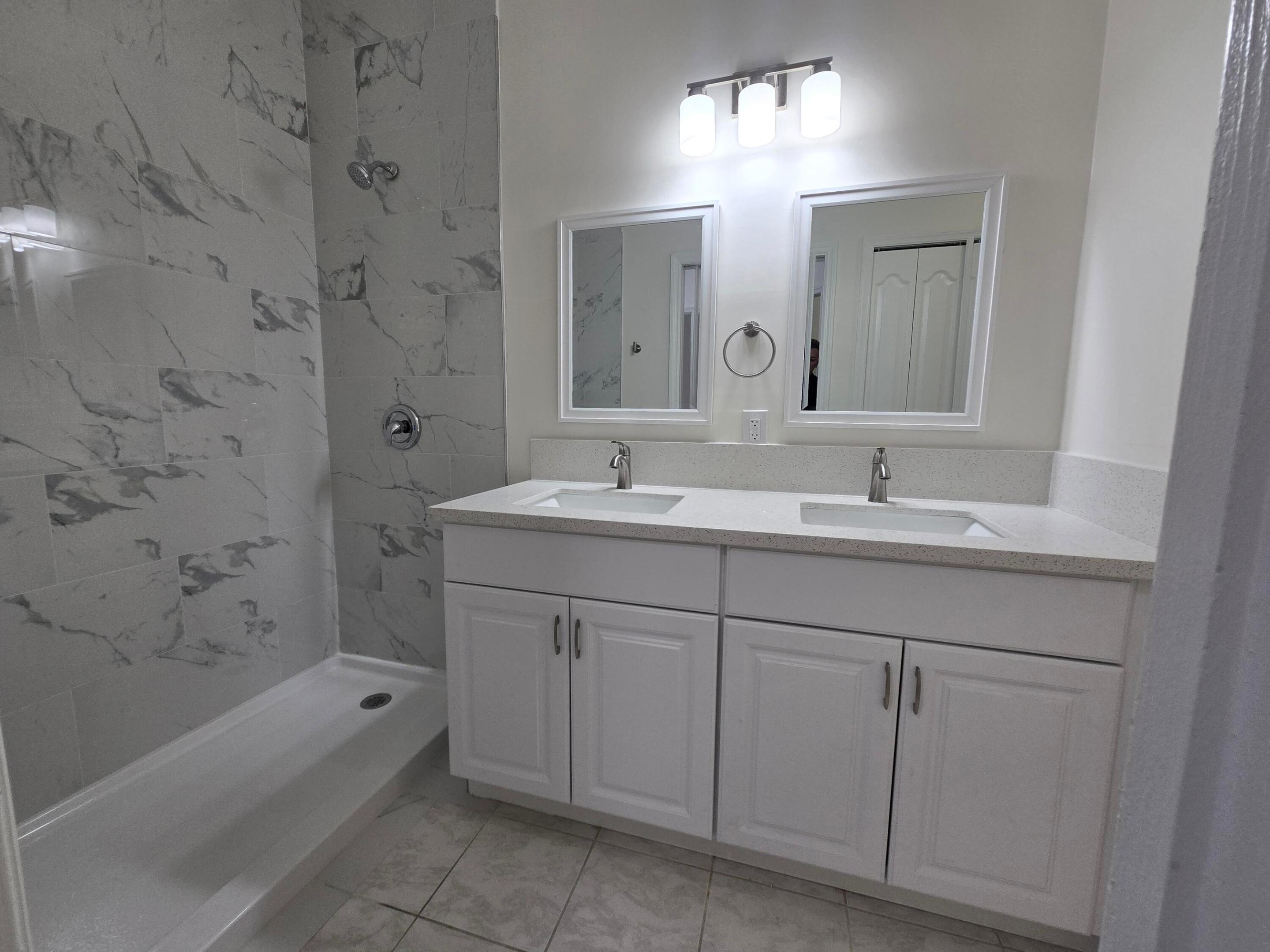 2103 SHOMA, Royal Palm Beach FL 33414