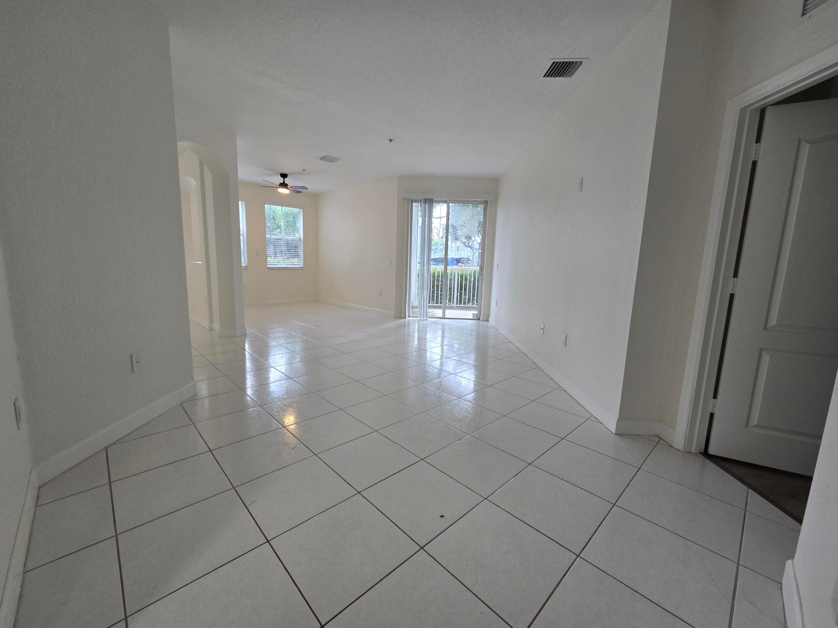 2103 SHOMA, Royal Palm Beach FL 33414