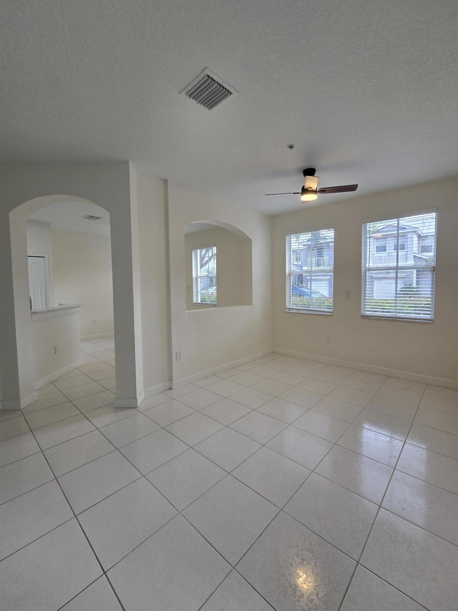 2103 SHOMA, Royal Palm Beach FL 33414