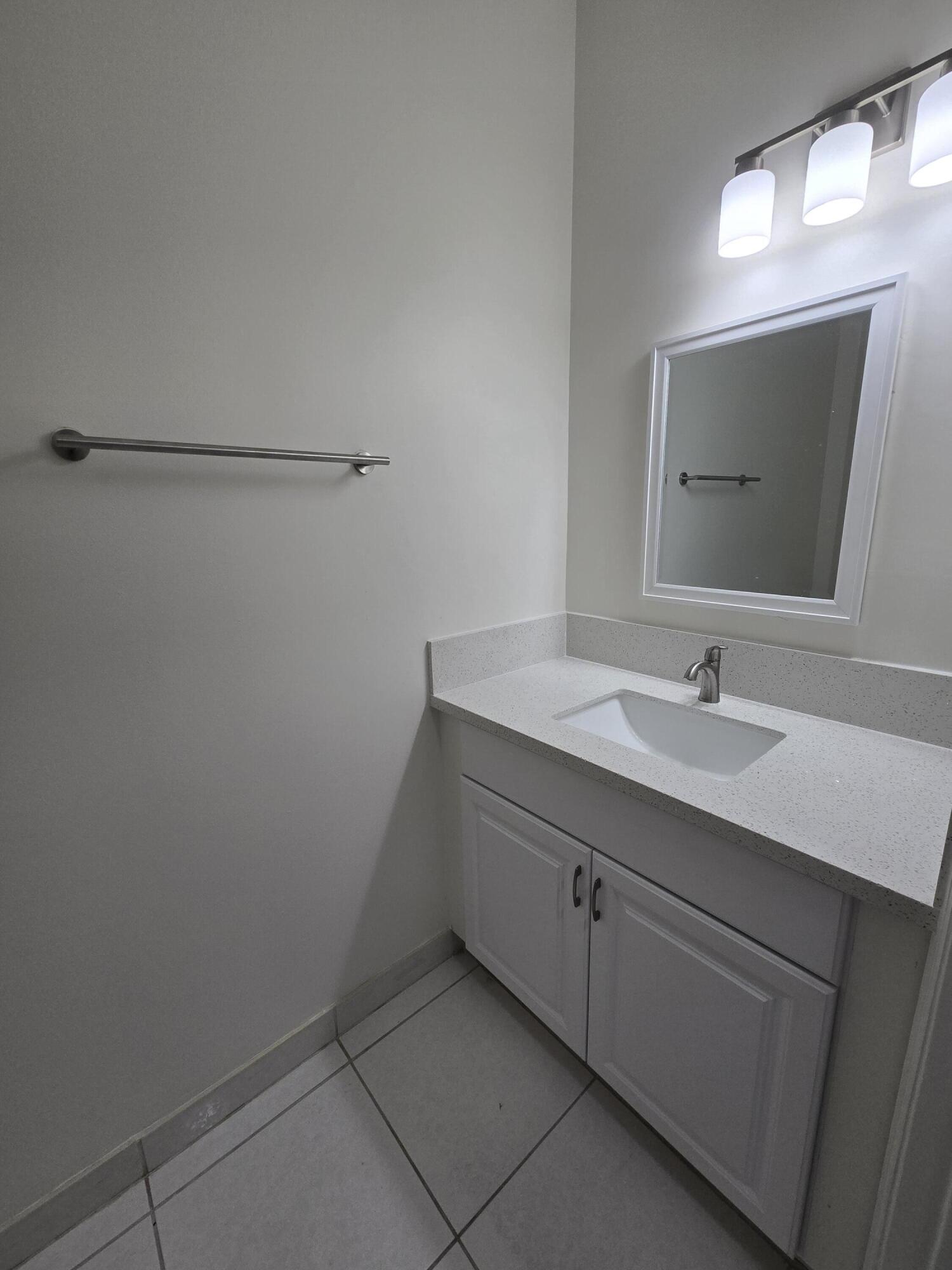 2103 SHOMA, Royal Palm Beach FL 33414