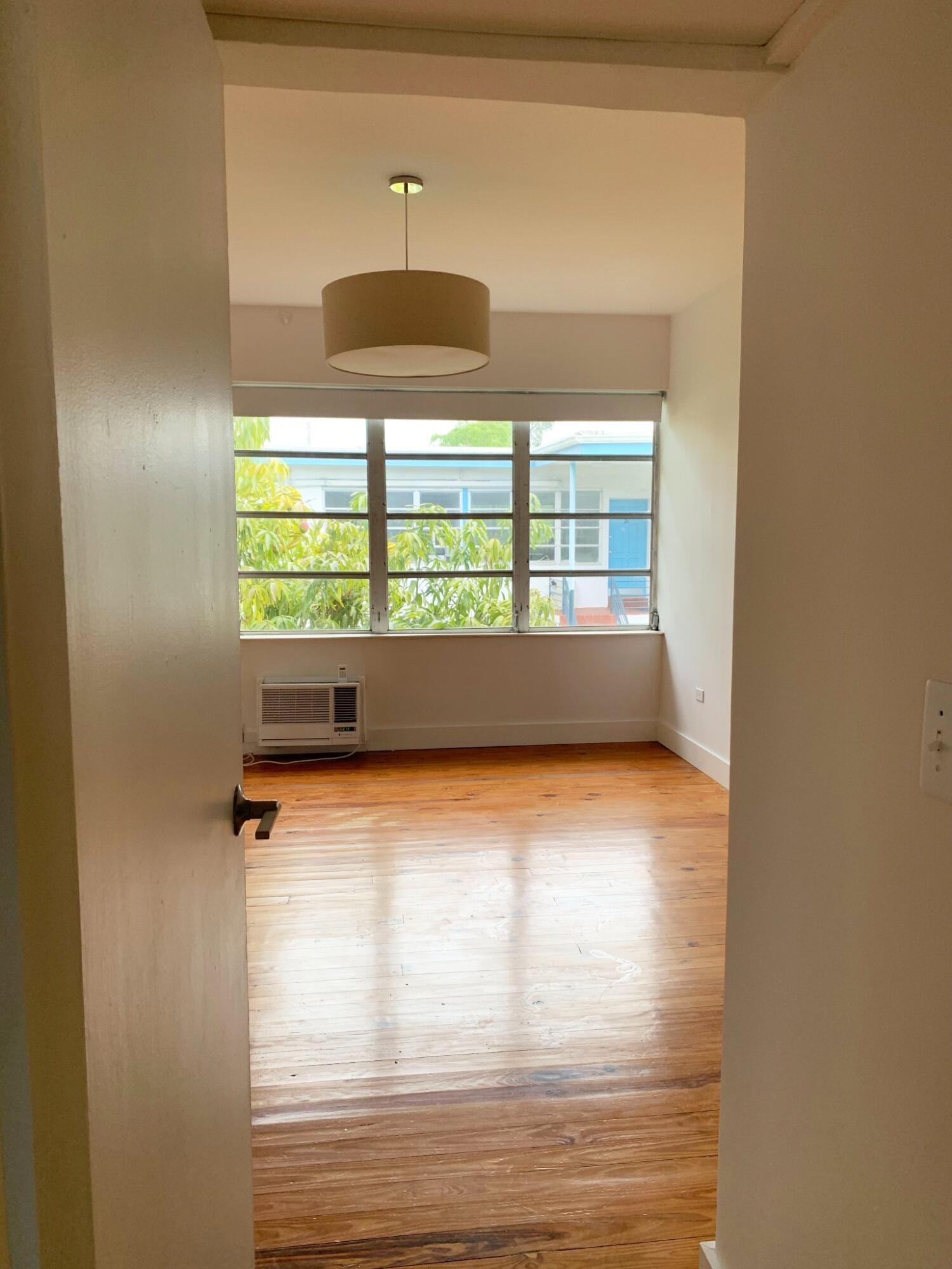 4720 PINE TREE #11, Miami Beach FL 33140