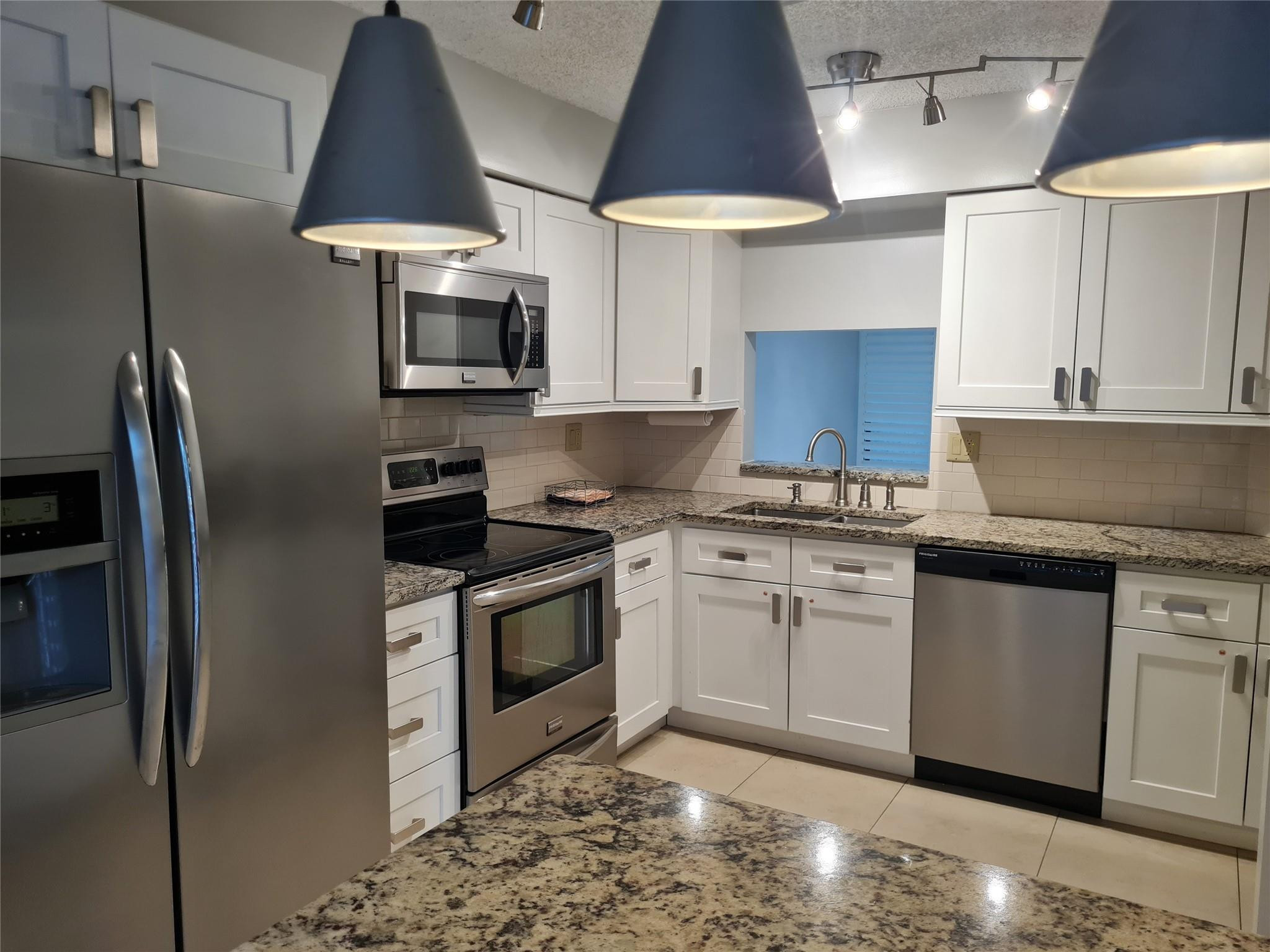 5201 NE 14TH #1, Fort Lauderdale FL 33334