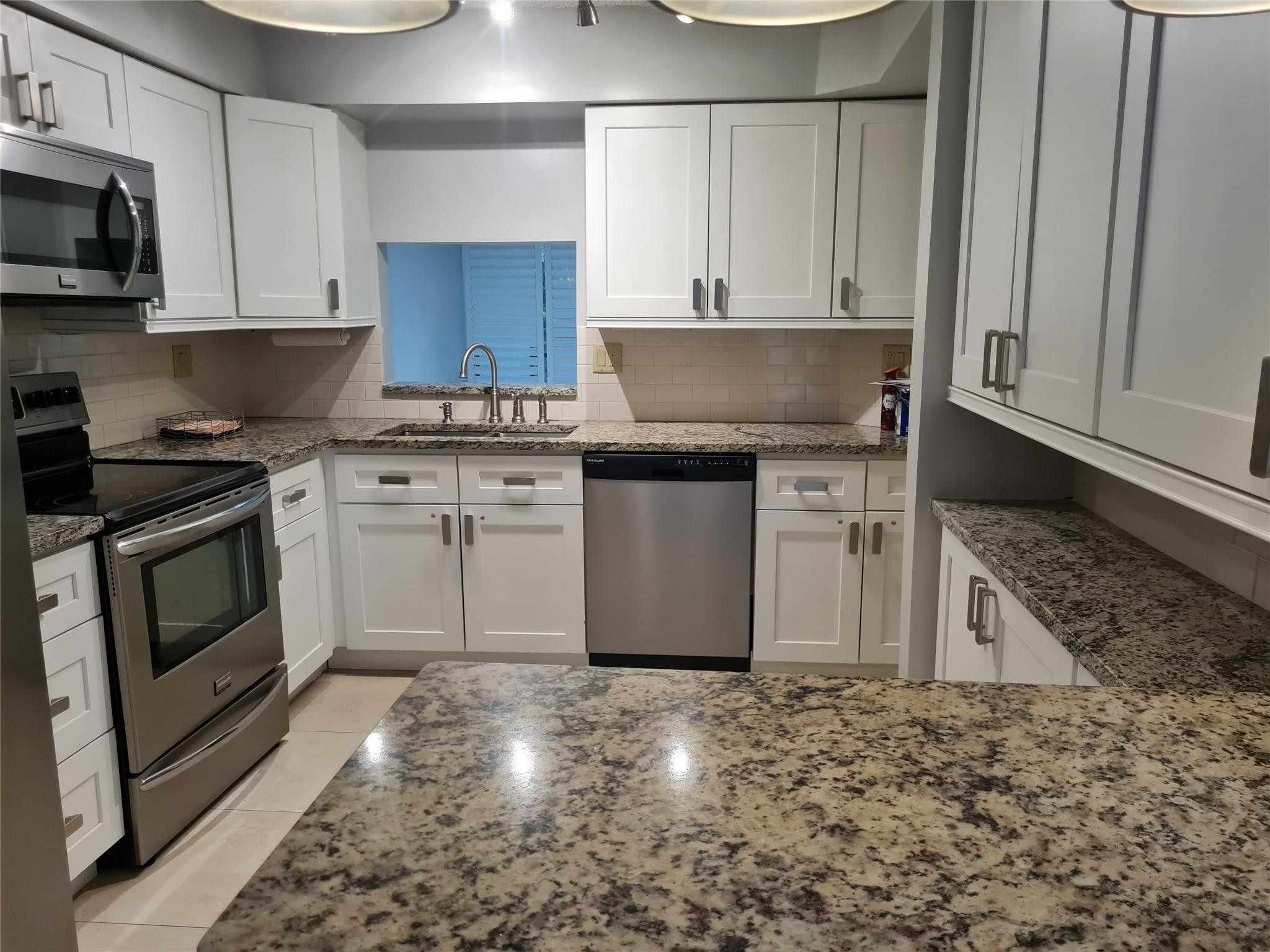 5201 NE 14TH #1, Fort Lauderdale FL 33334