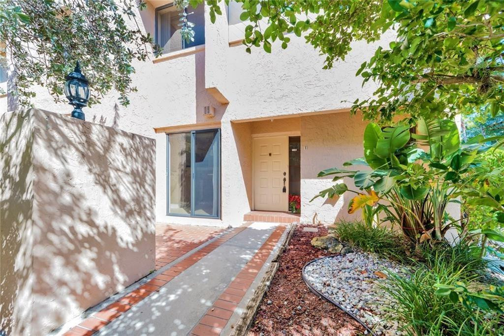 5201 NE 14TH #1, Fort Lauderdale FL 33334