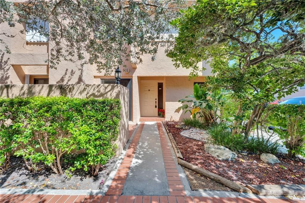 5201 NE 14TH #1, Fort Lauderdale FL 33334