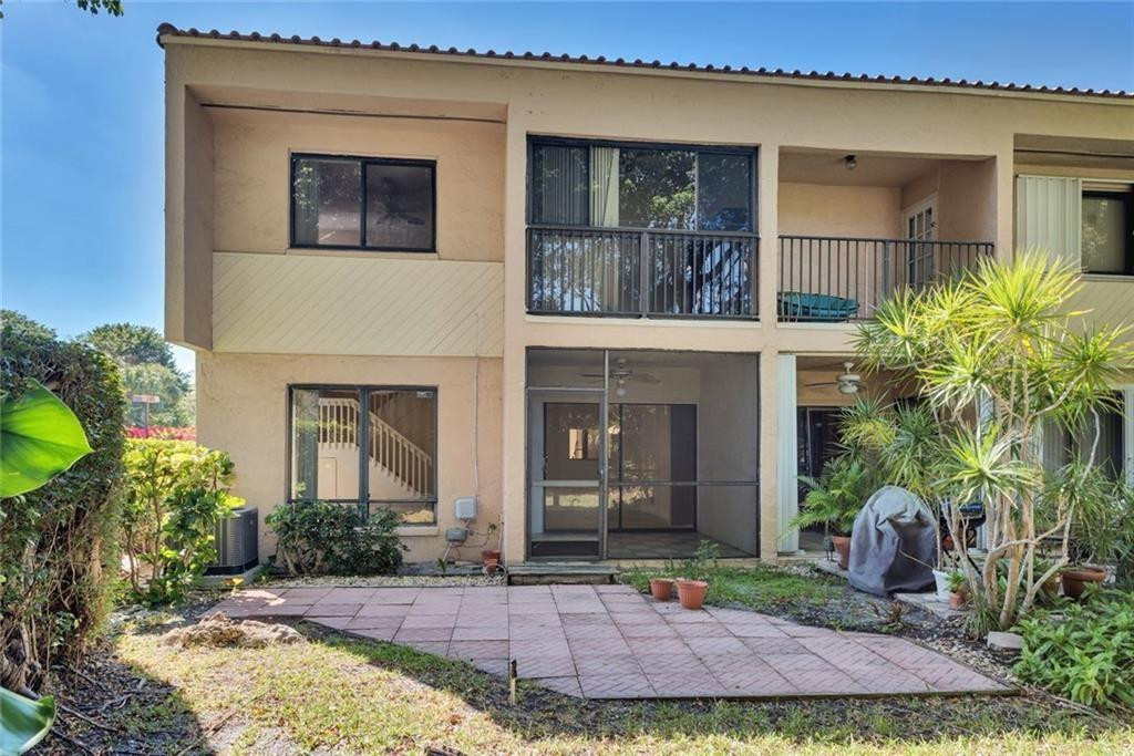 5201 NE 14TH #1, Fort Lauderdale FL 33334