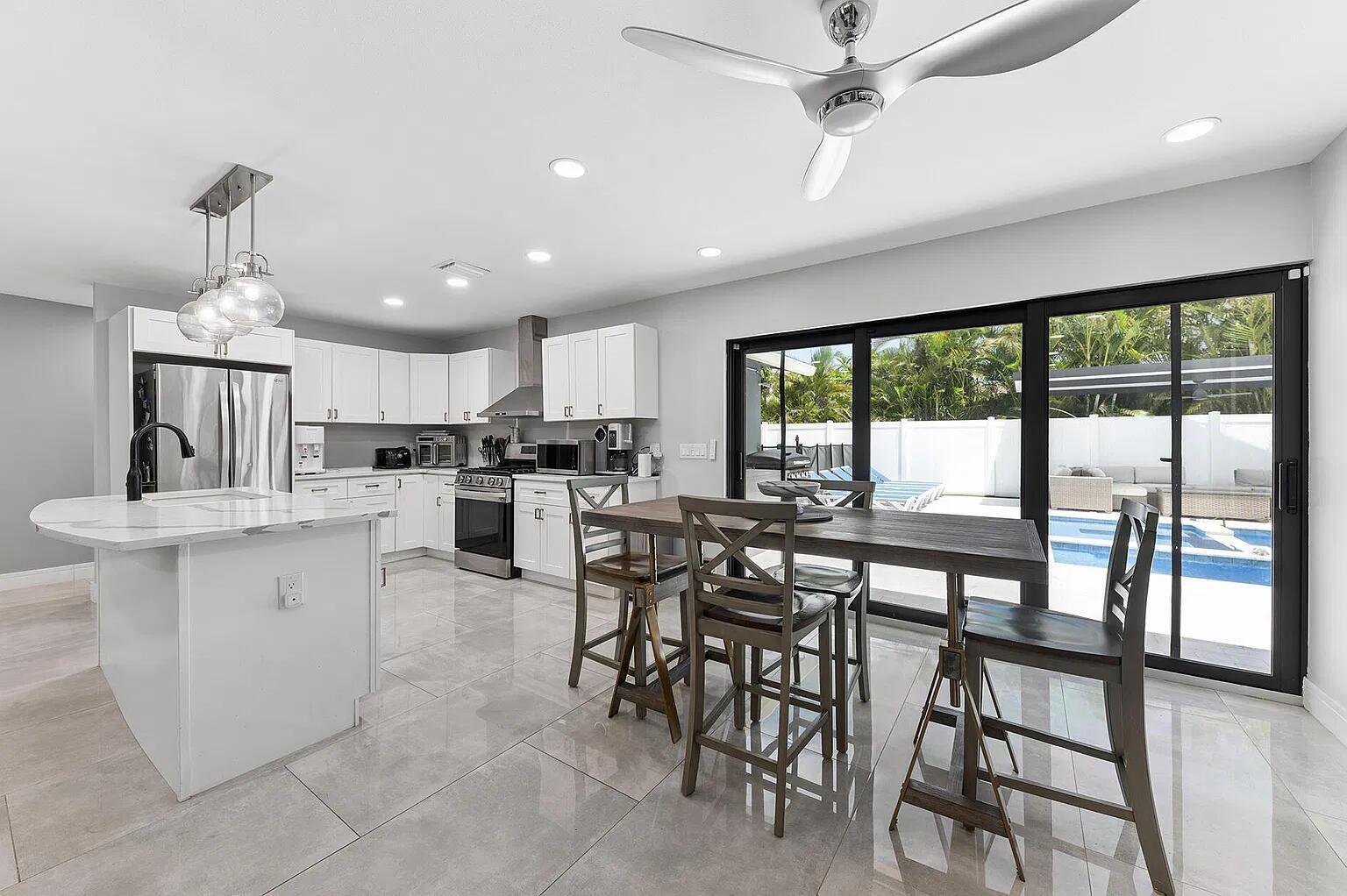 405 Chapel Hill, Boynton Beach FL 33435