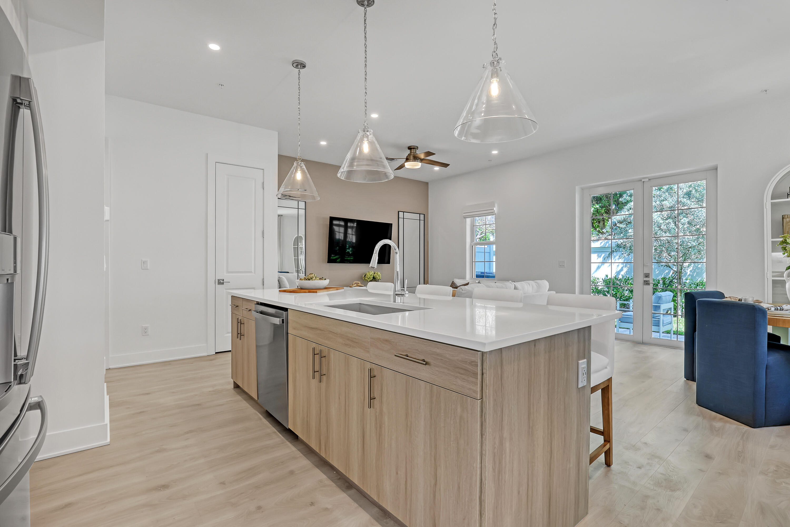 107 ROYAL PALM #107, Tequesta FL 33469