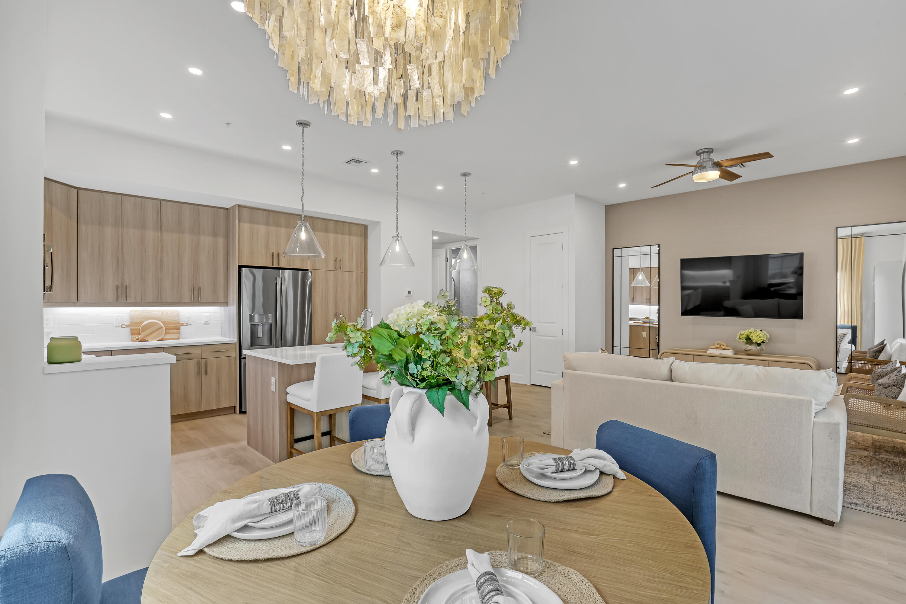 107 ROYAL PALM #107, Tequesta FL 33469