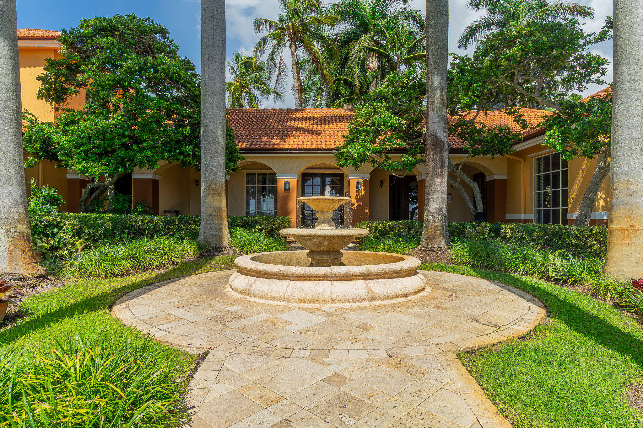 145 YACHT CLUB #109, Hypoluxo FL 33462
