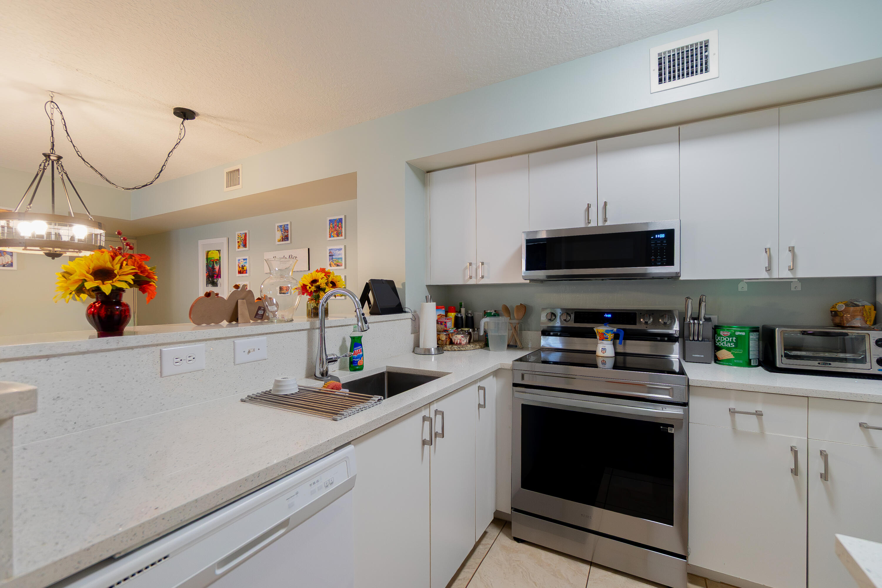 145 YACHT CLUB #109, Hypoluxo FL 33462