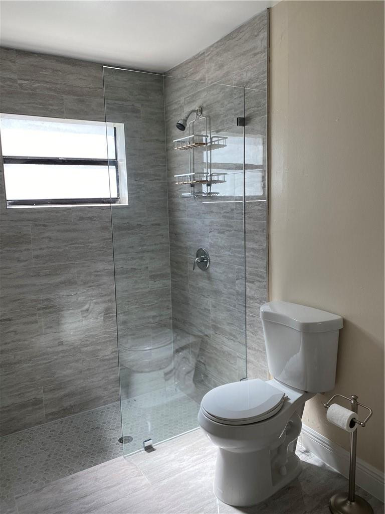 7408 NW 48TH, Lauderhill FL 33319