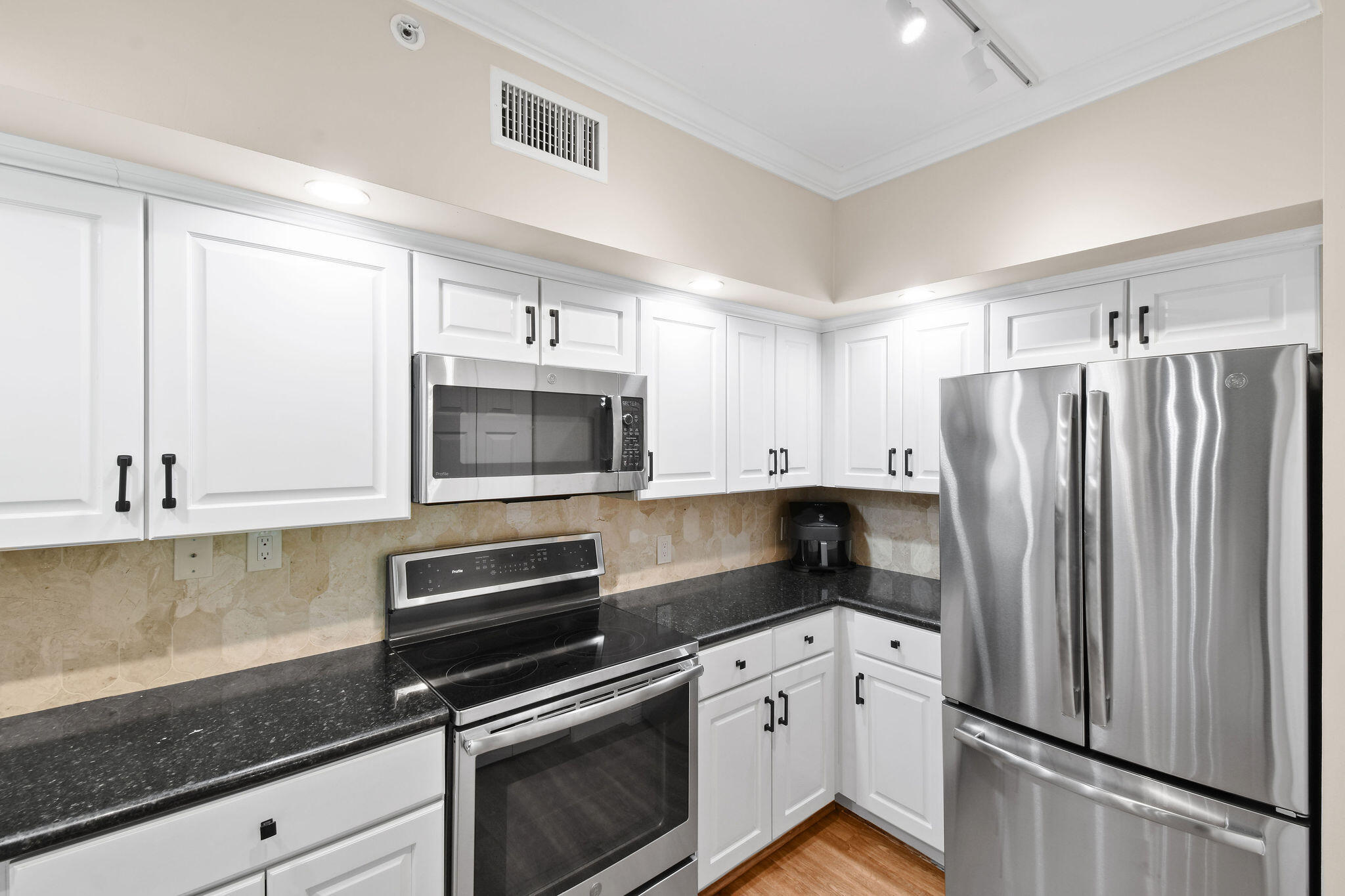 11790 SAINT ANDREWS #102, Wellington FL 33414