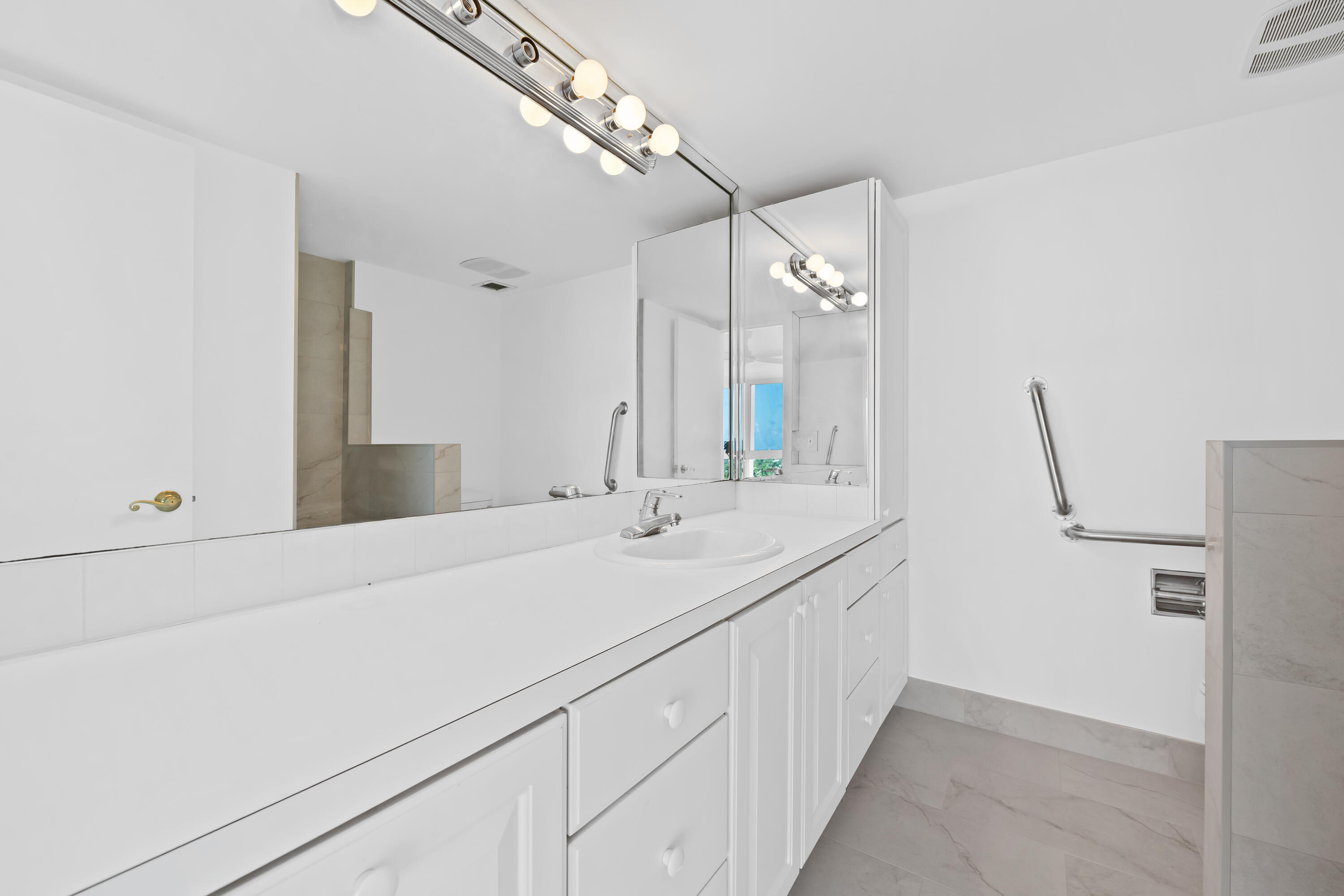 3100 NE 49TH #801, Fort Lauderdale FL 33308