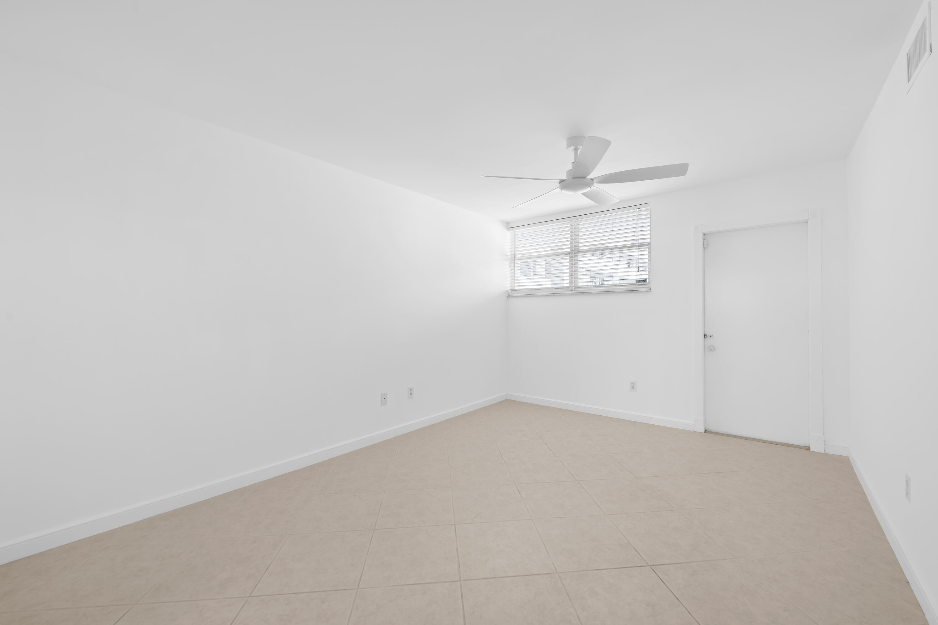 3100 NE 49TH #801, Fort Lauderdale FL 33308
