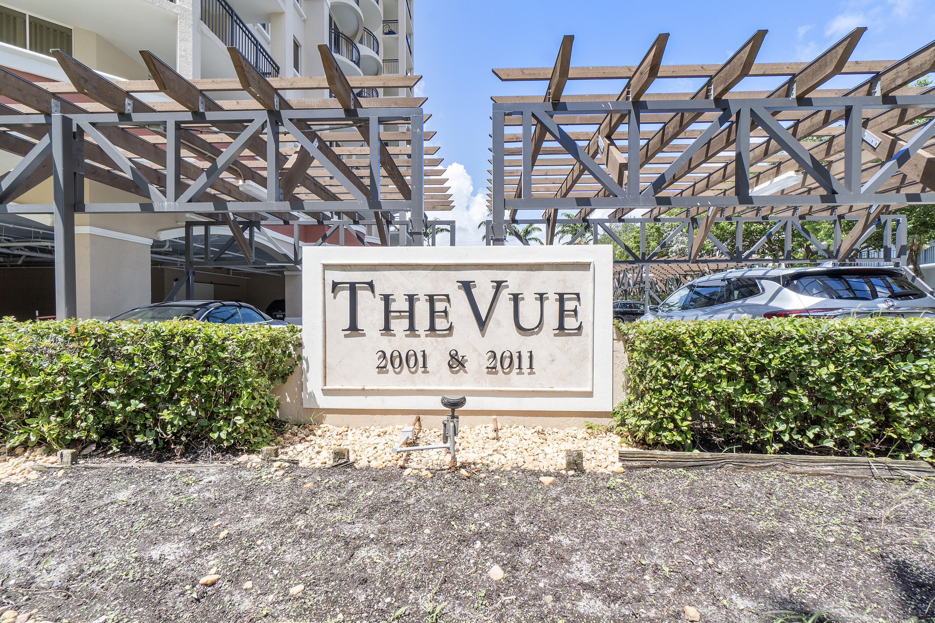 2011 N Ocean #304, Fort Lauderdale FL 33305