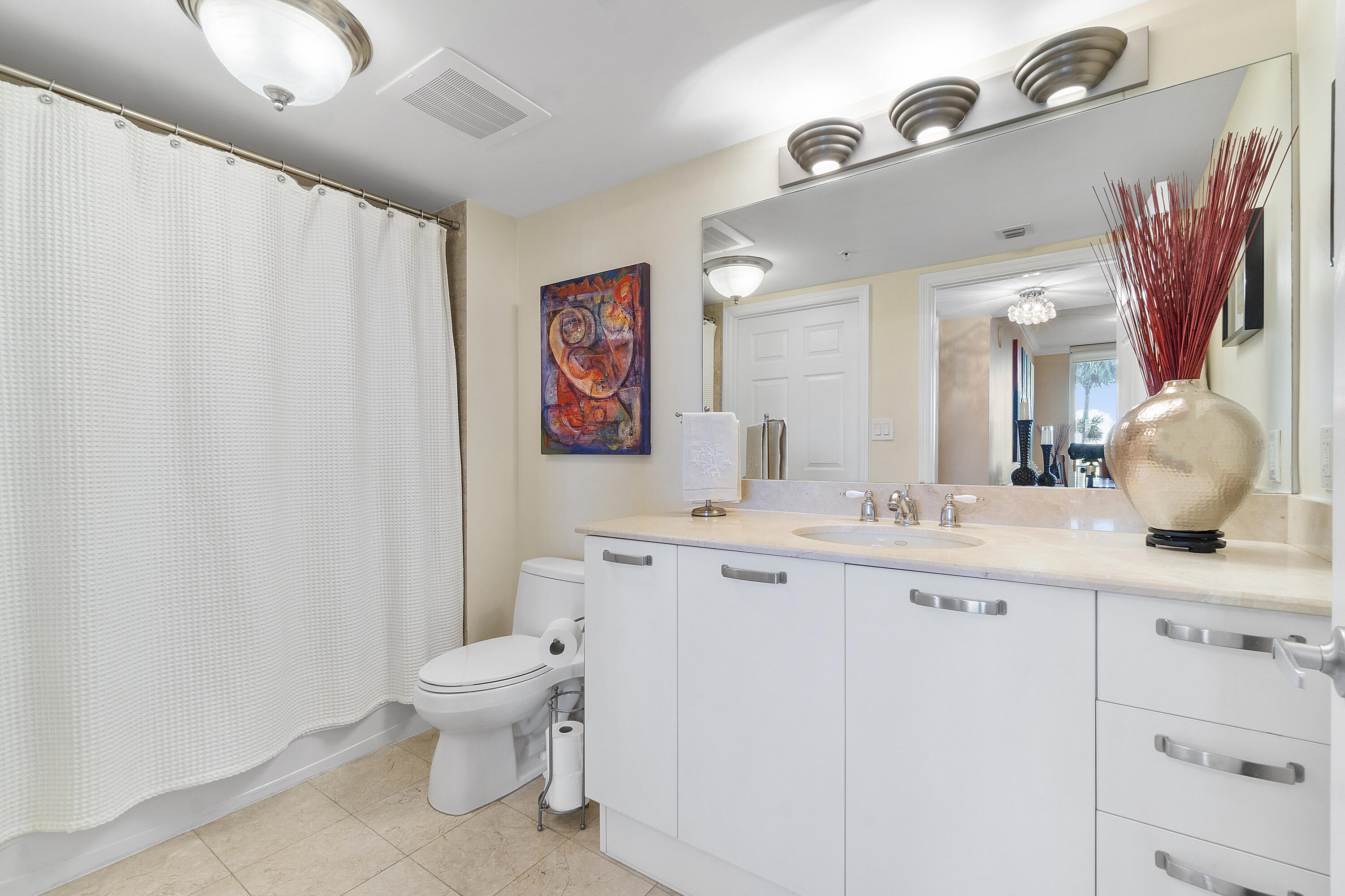 2011 N Ocean #304, Fort Lauderdale FL 33305